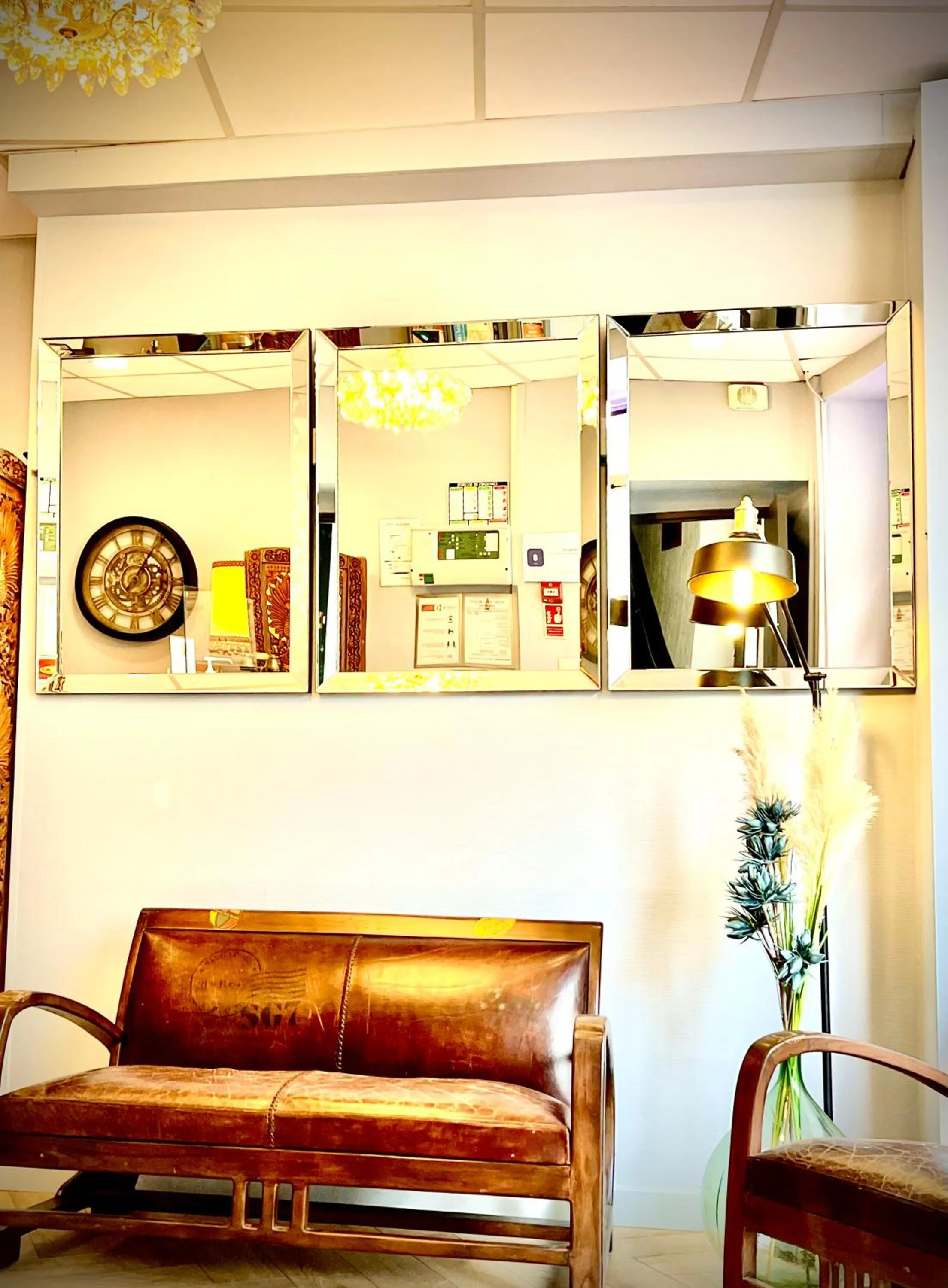 Lobby or reception in Hôtel Paul Riquet