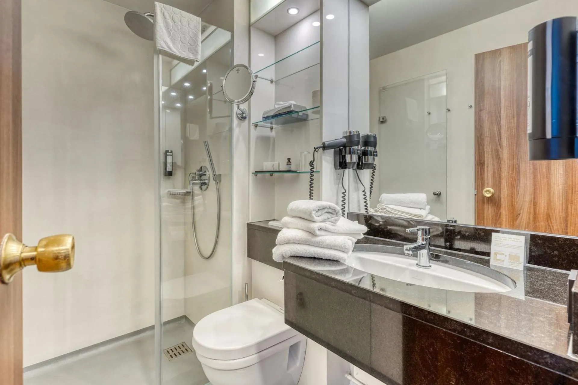 Shower in Inselhotel König