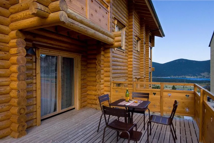 Restaurant/places to eat in Chalet Ana & SPA