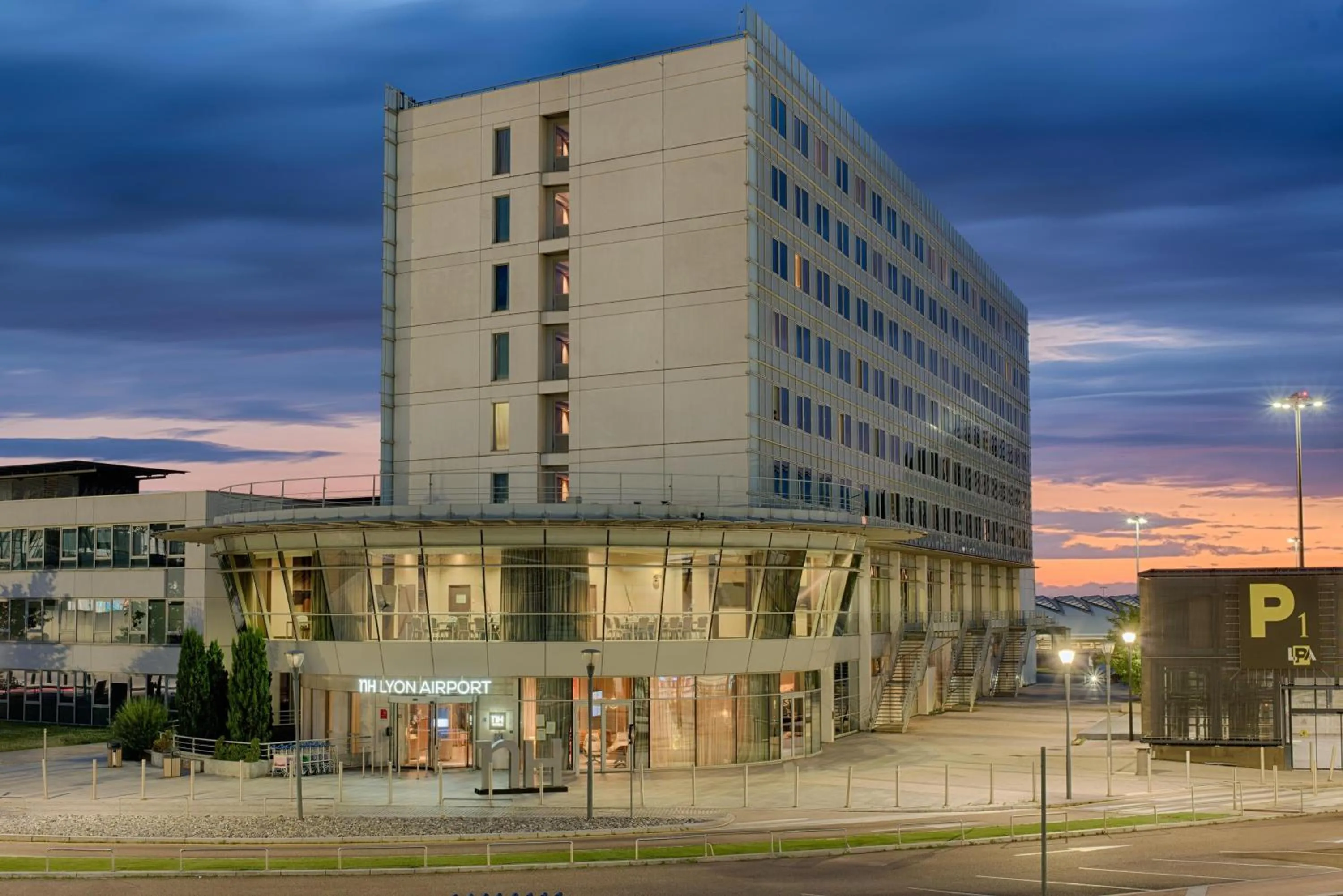 Property building in NH Lyon Airport