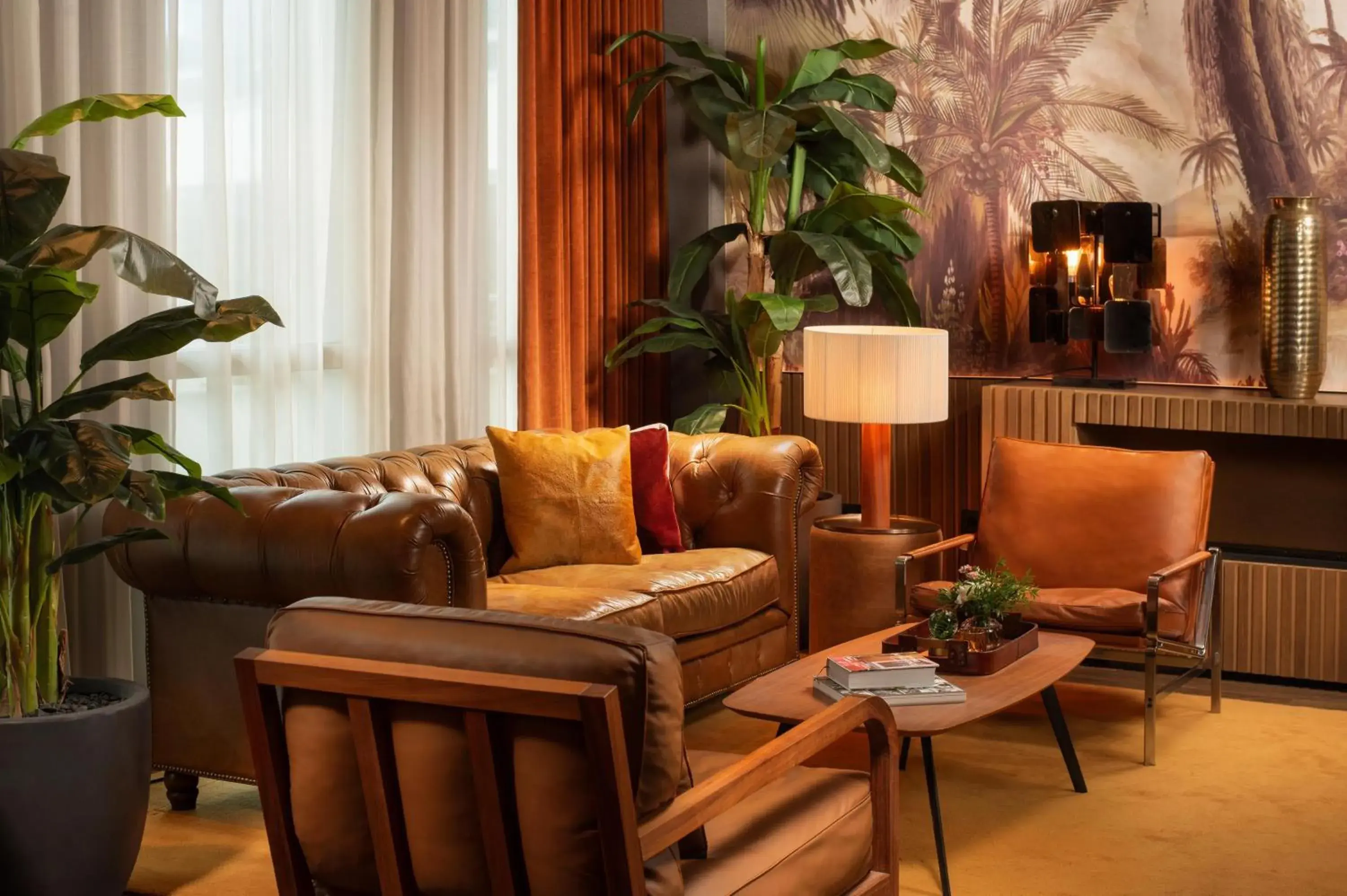 Lounge or bar in NH Lyon Airport Lounge or bar in NH Lyon Airport