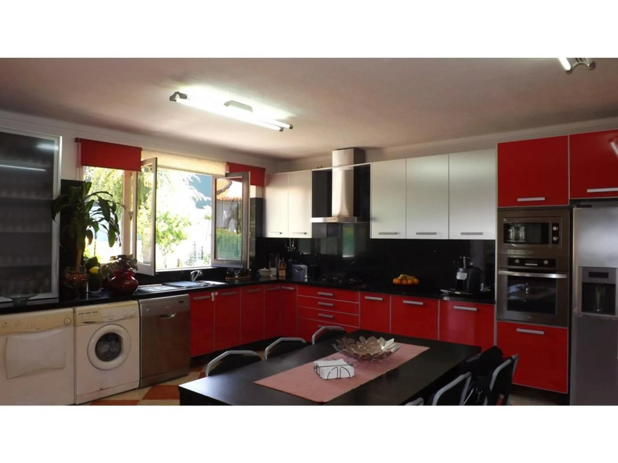 Communal kitchen in Casa Teresinha