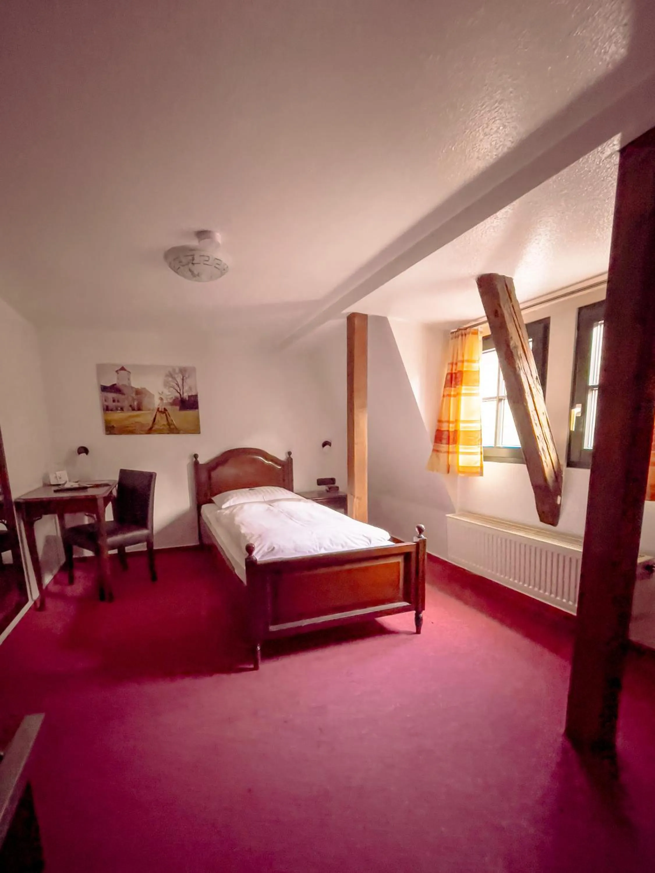 Photo of the whole room, Bed in Braugasthaus