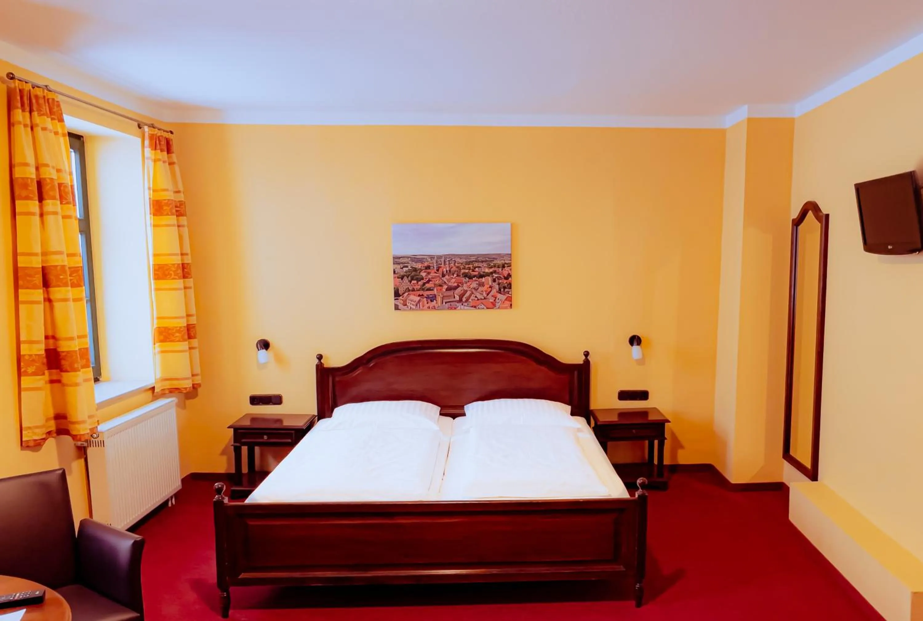 Photo of the whole room, Bed in Braugasthaus