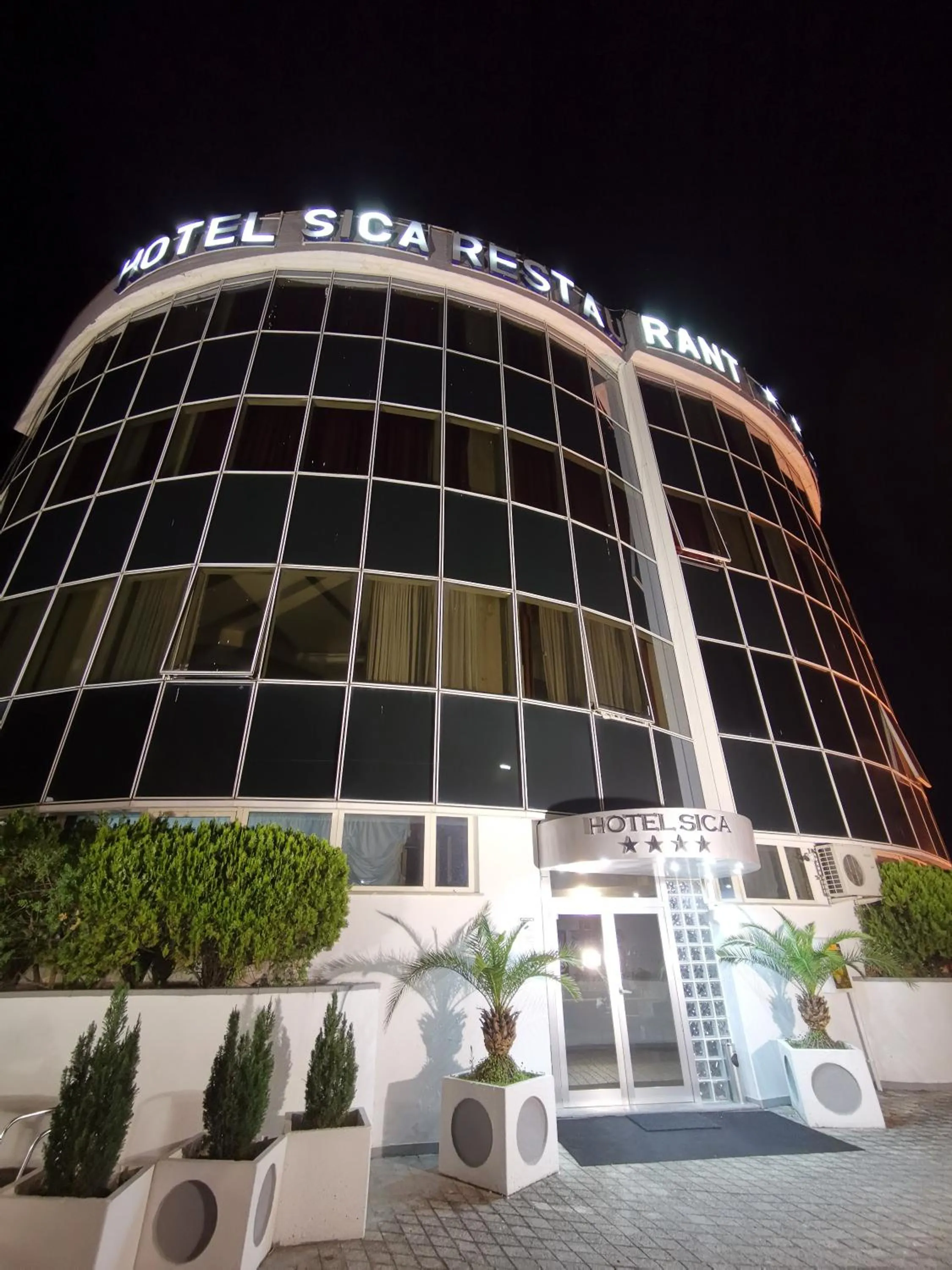 Property building in Hotel Sica