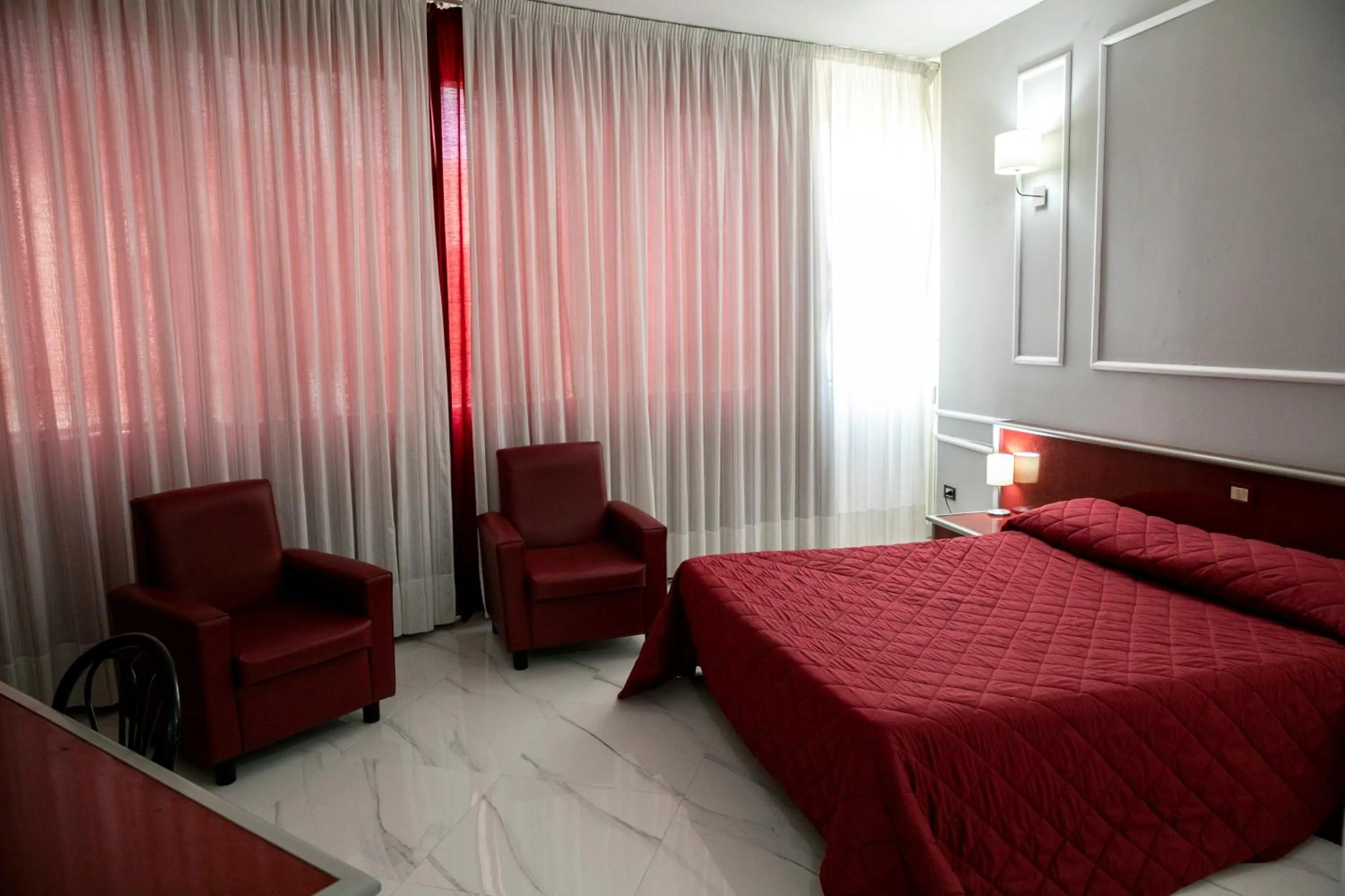 Bedroom, Bed in Hotel Sica