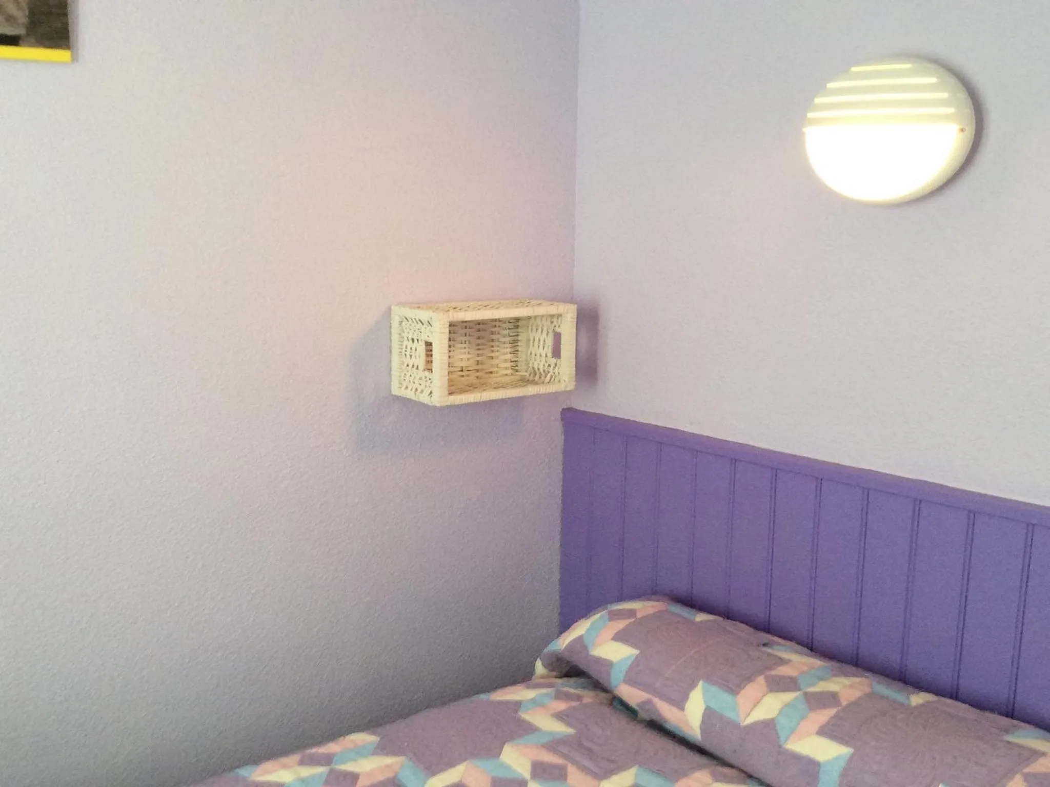 Bed in Hôtel La Fontaine