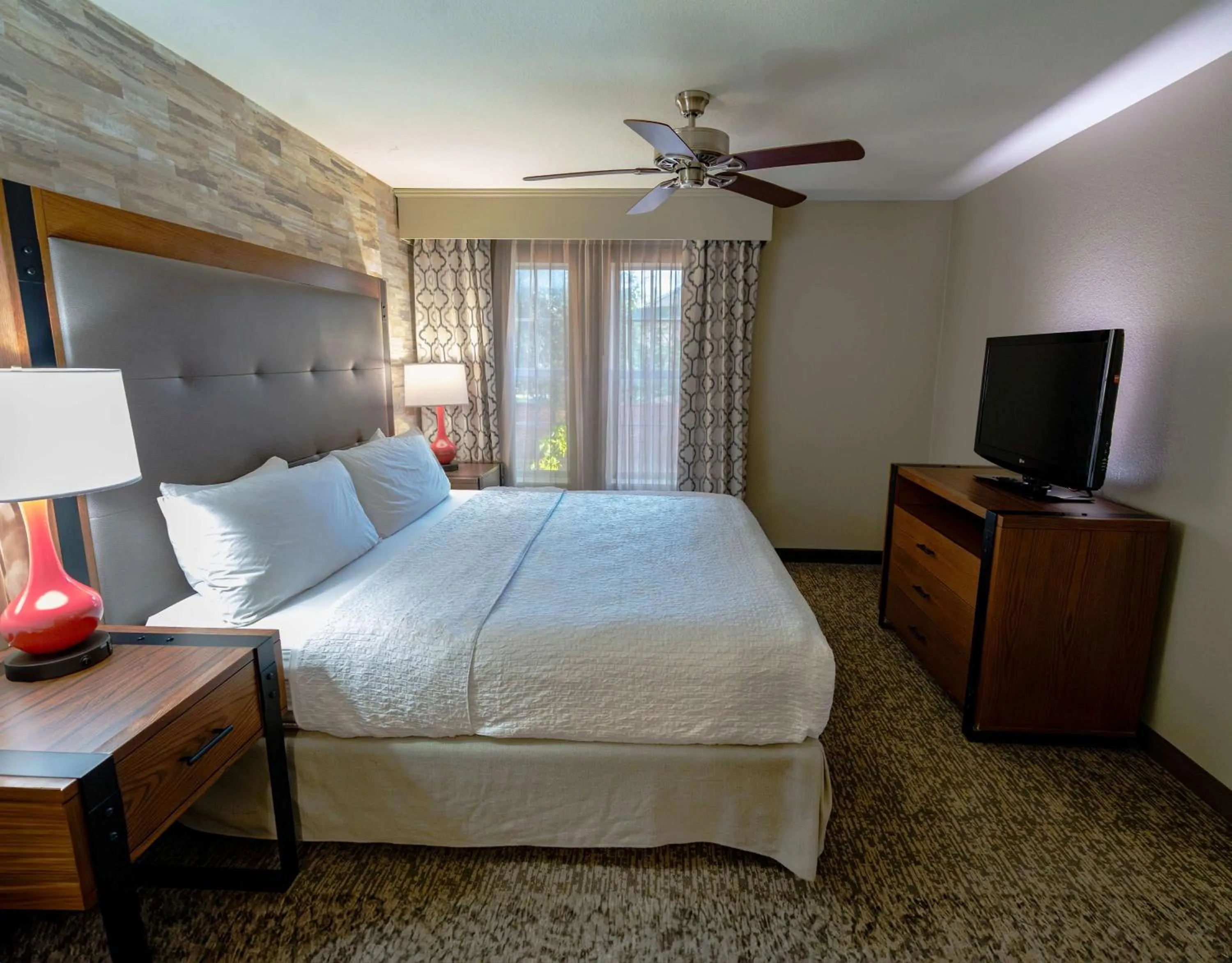 Bed in Homewood Suites by Hilton Ft. Worth-Bedford