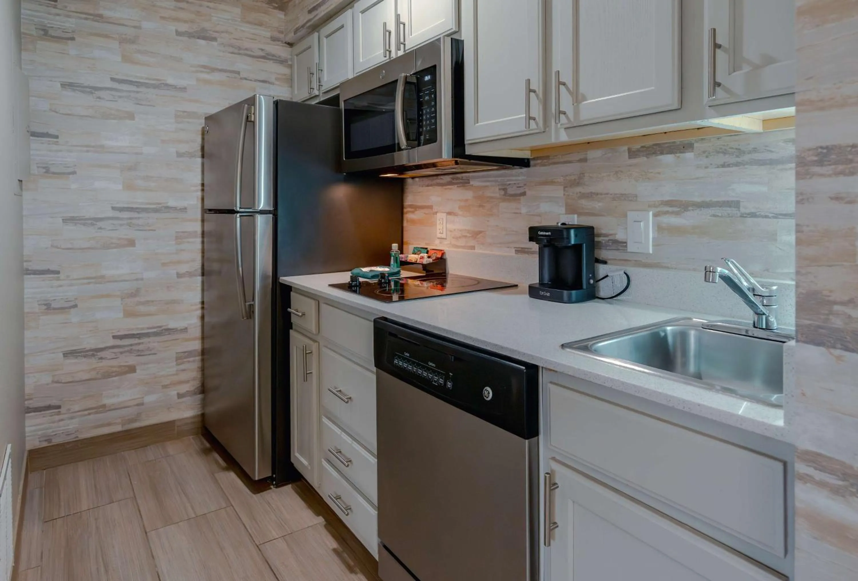 Kitchen or kitchenette in Homewood Suites by Hilton Ft. Worth-Bedford