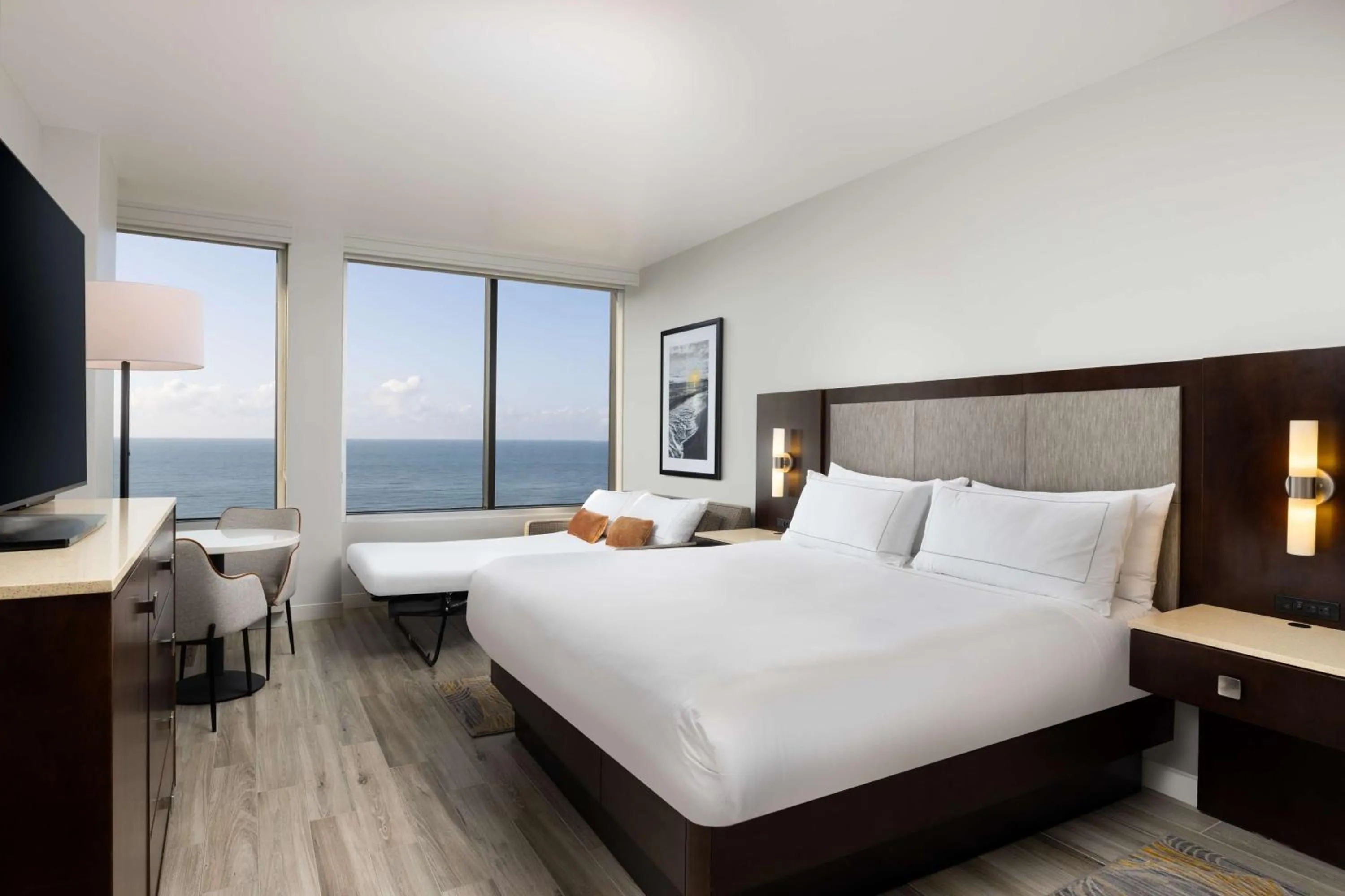 View (from property/room), Bed in Hilton Galveston Island Resort