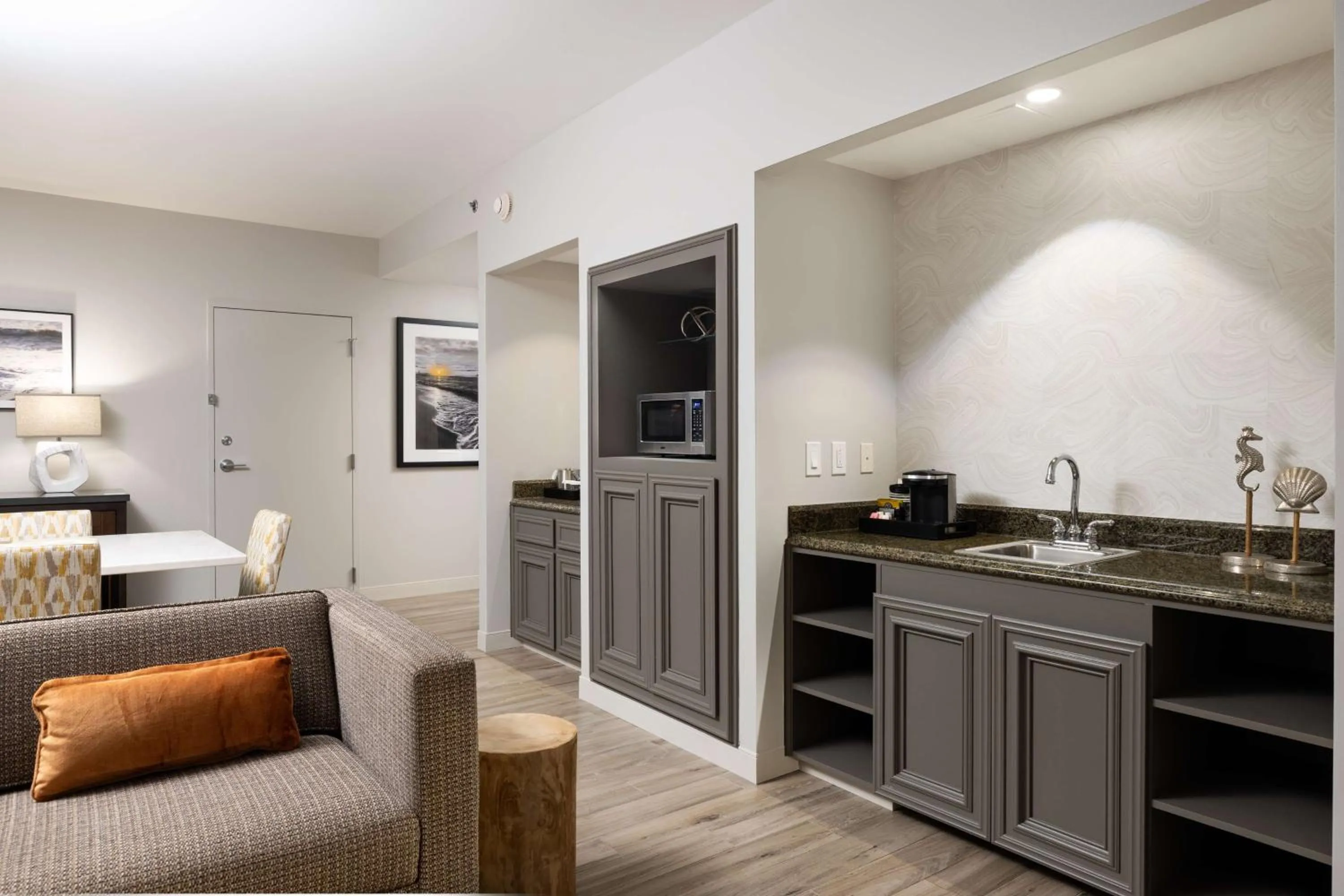 Living room in Hilton Galveston Island Resort