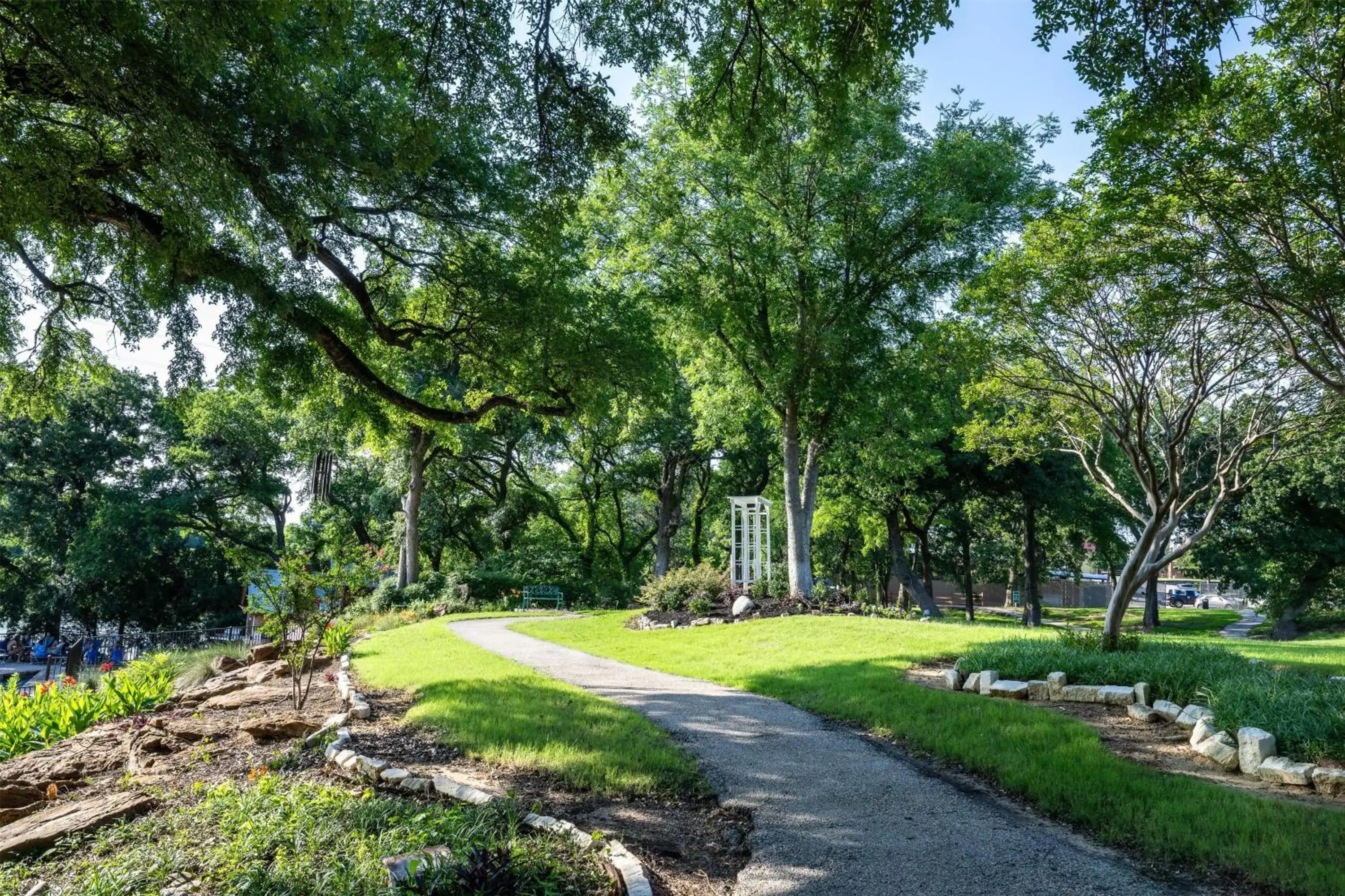 Property building in Hilton DFW Lakes Executive Conference Center Property building in Hilton DFW Lakes Executive Conference Center
