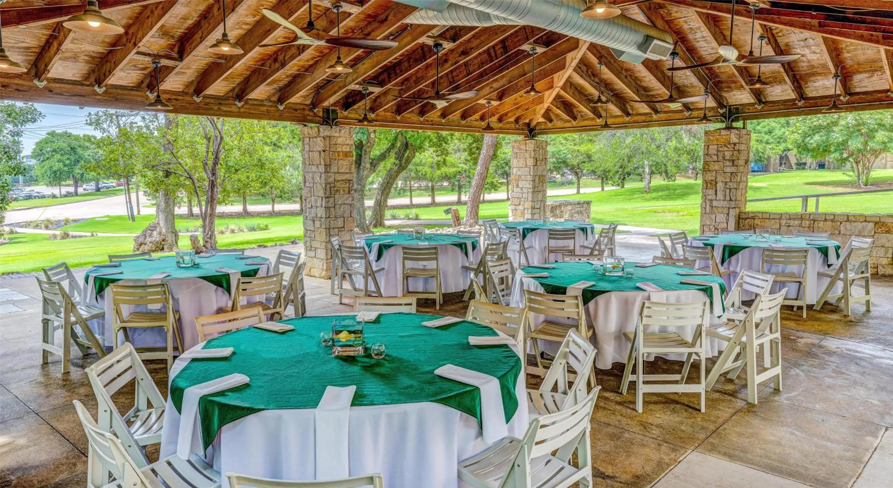 Restaurant/places to eat in Hilton DFW Lakes Executive Conference Center