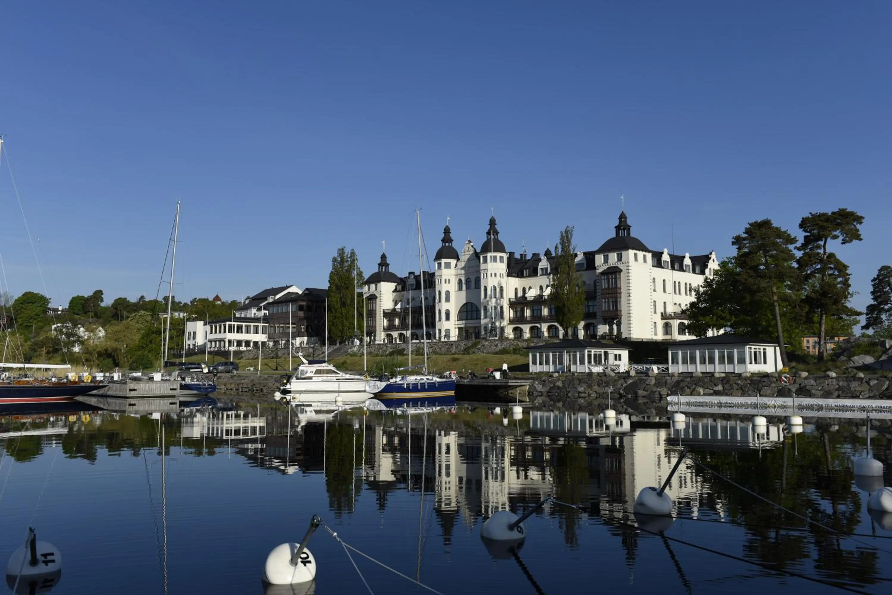 Property building in Grand Hotel Saltsjöbaden