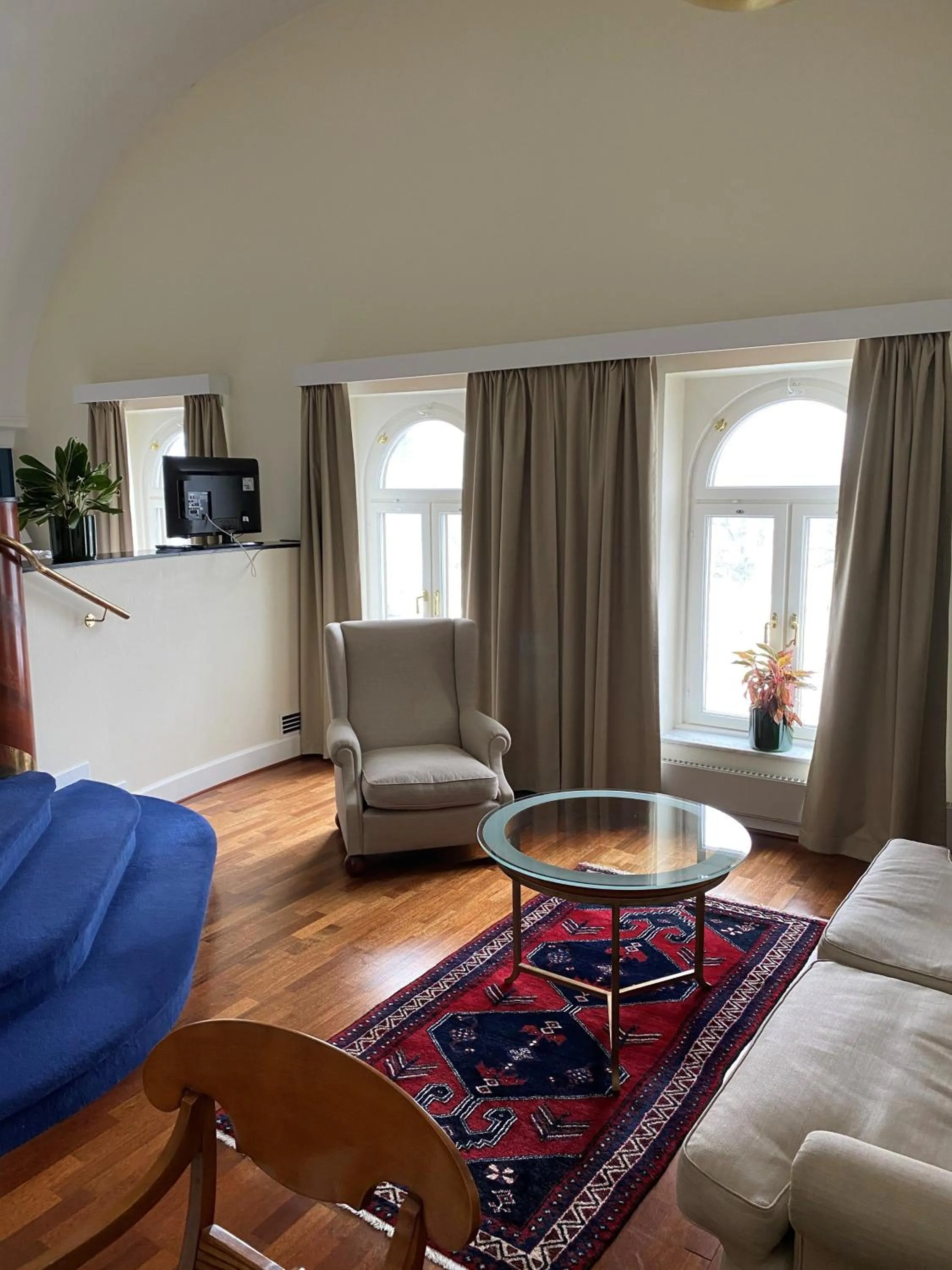 Communal lounge/ TV room in Grand Hotel Saltsjöbaden