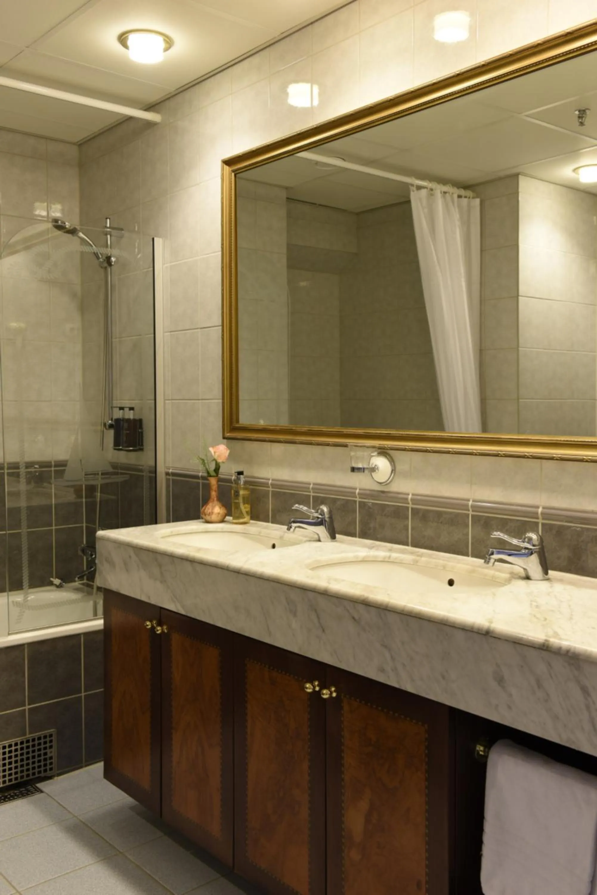 Property building in Grand Hotel Saltsjöbaden