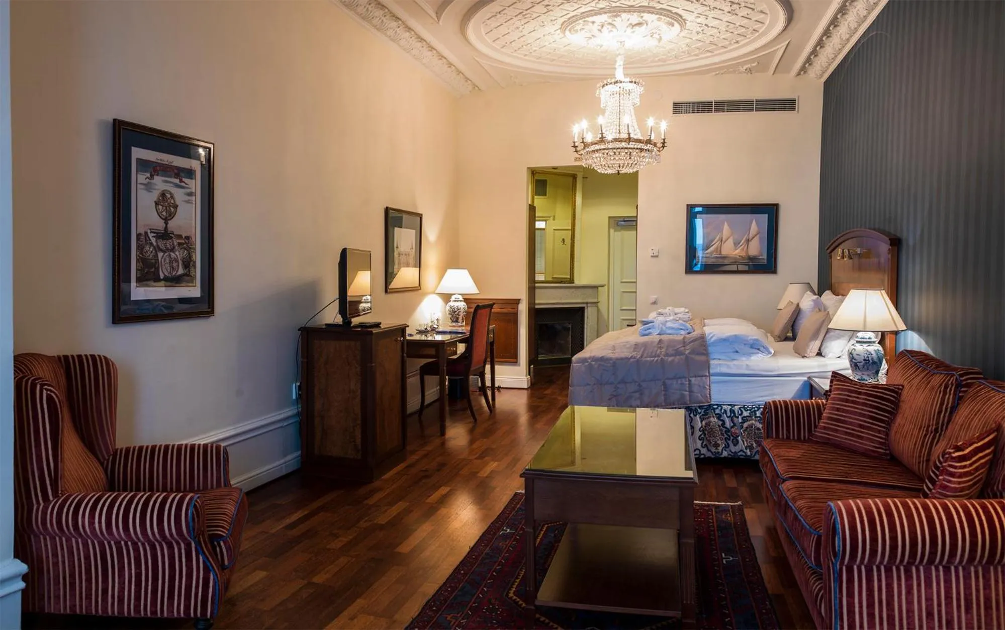 Photo of the whole room in Grand Hotel Saltsjöbaden