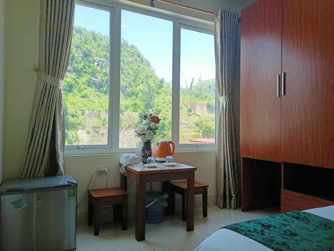 Bedroom, Bed in catba sunrise hotel