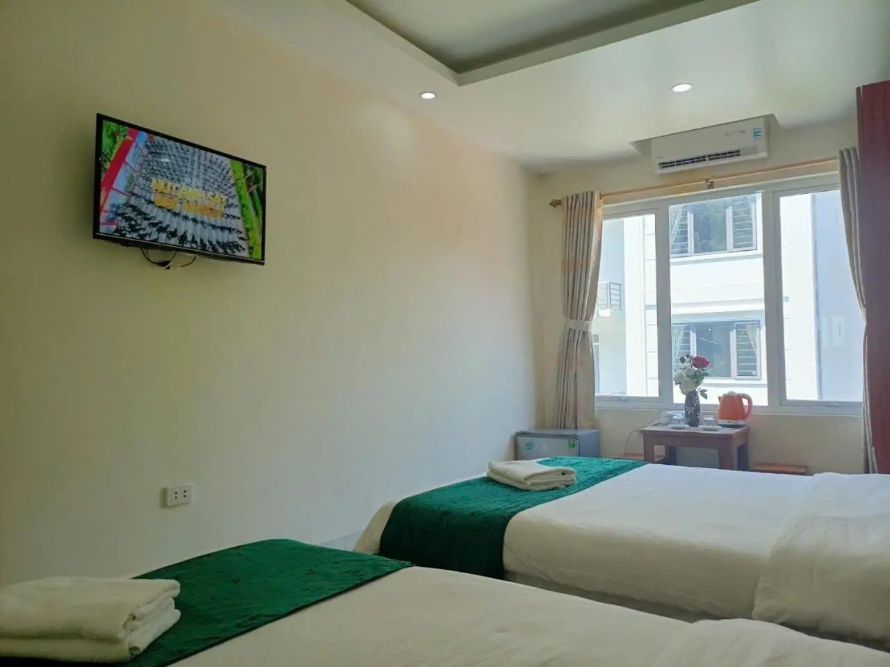 Bedroom, Bed in catba sunrise hotel