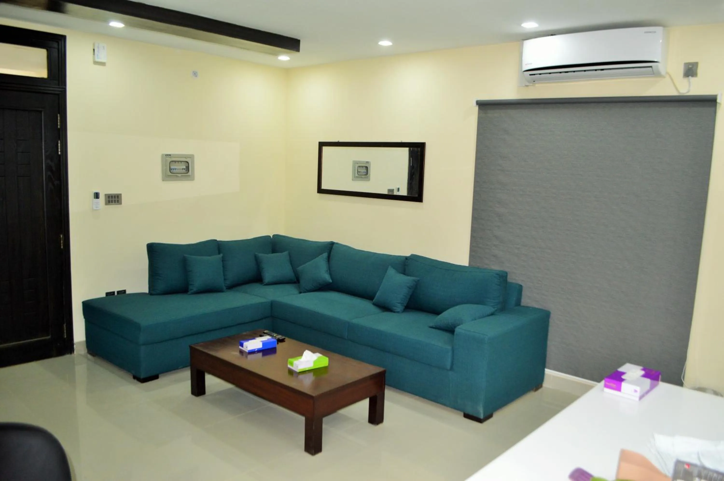 TV and multimedia in Intellectual Suites - Spring North Ph7 Bahria Town