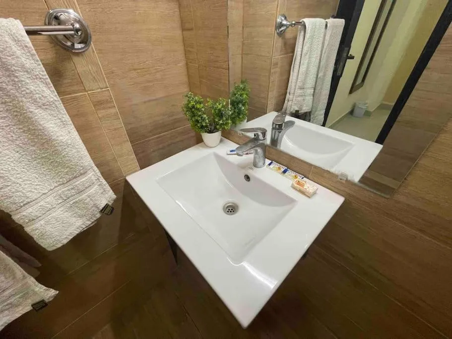 Intellectual Suites - Spring North Ph7 Bahria Town