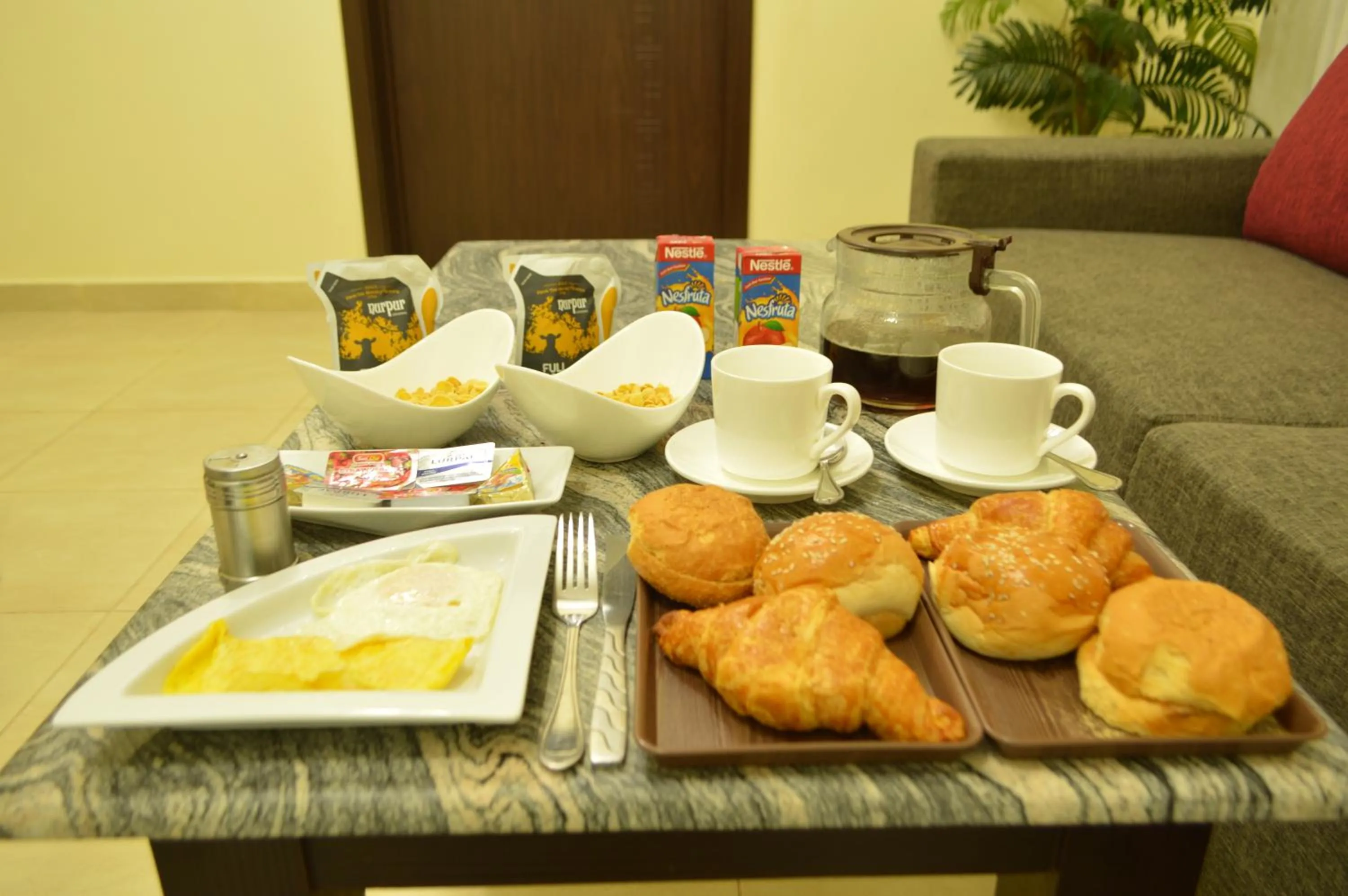 Breakfast in Intellectual Suites - Spring North Ph7 Bahria Town