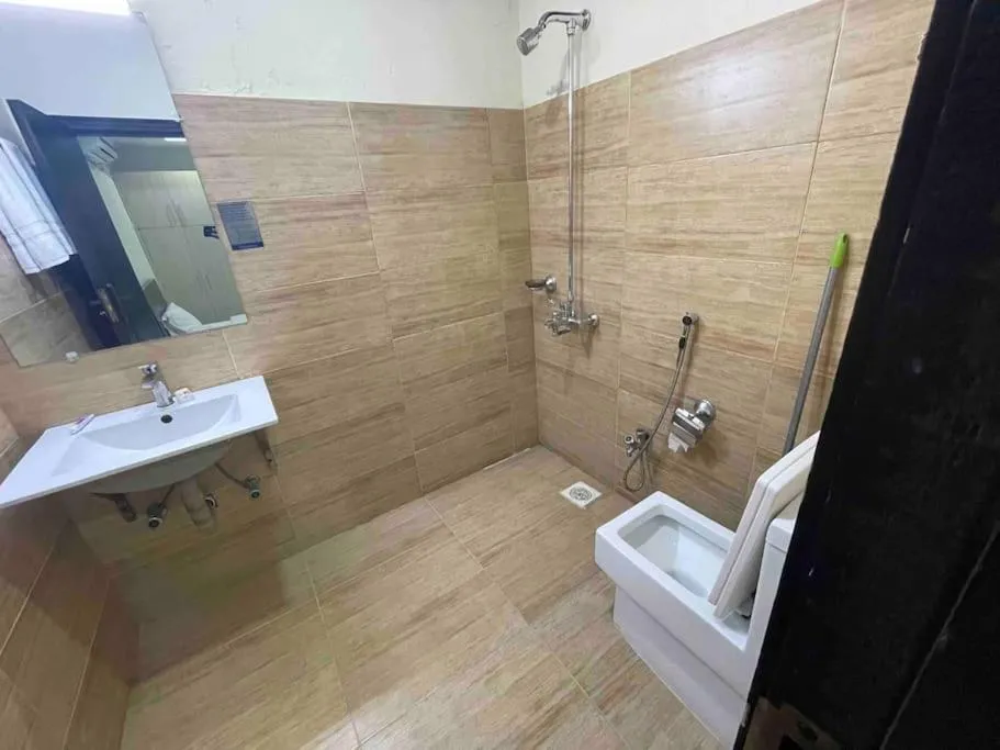 Intellectual Suites - Spring North Ph7 Bahria Town