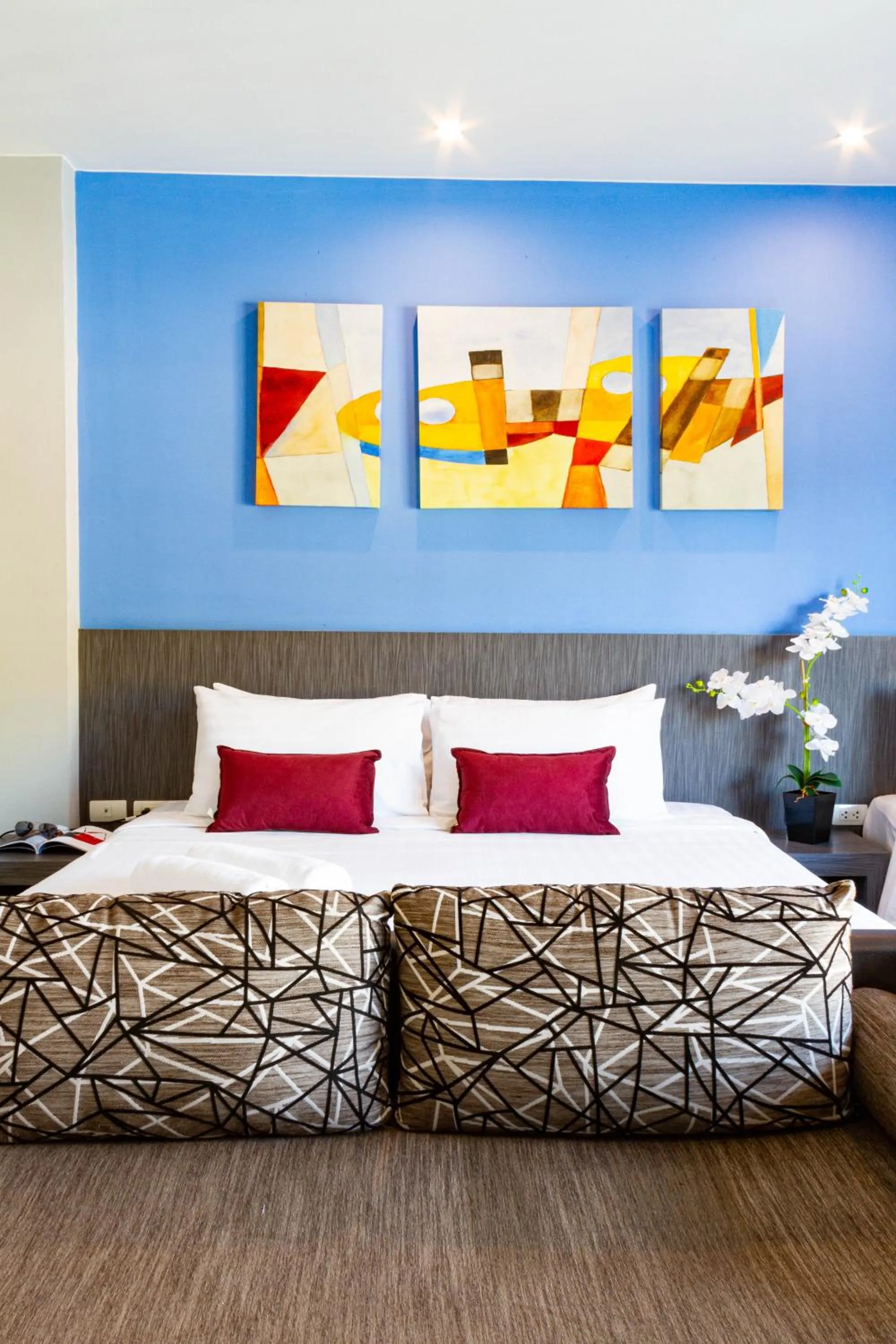 Bed in FX Hotel Pattaya