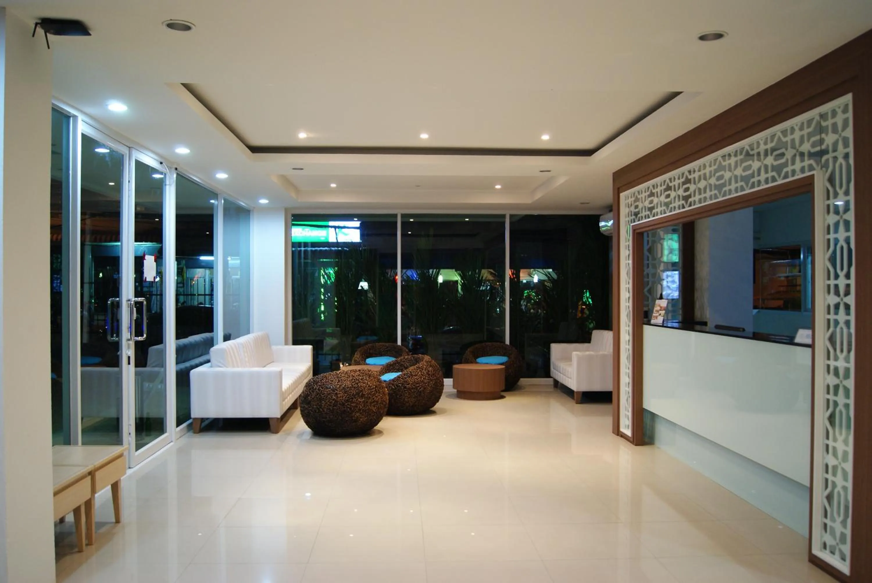 Lobby or reception in FX Hotel Pattaya