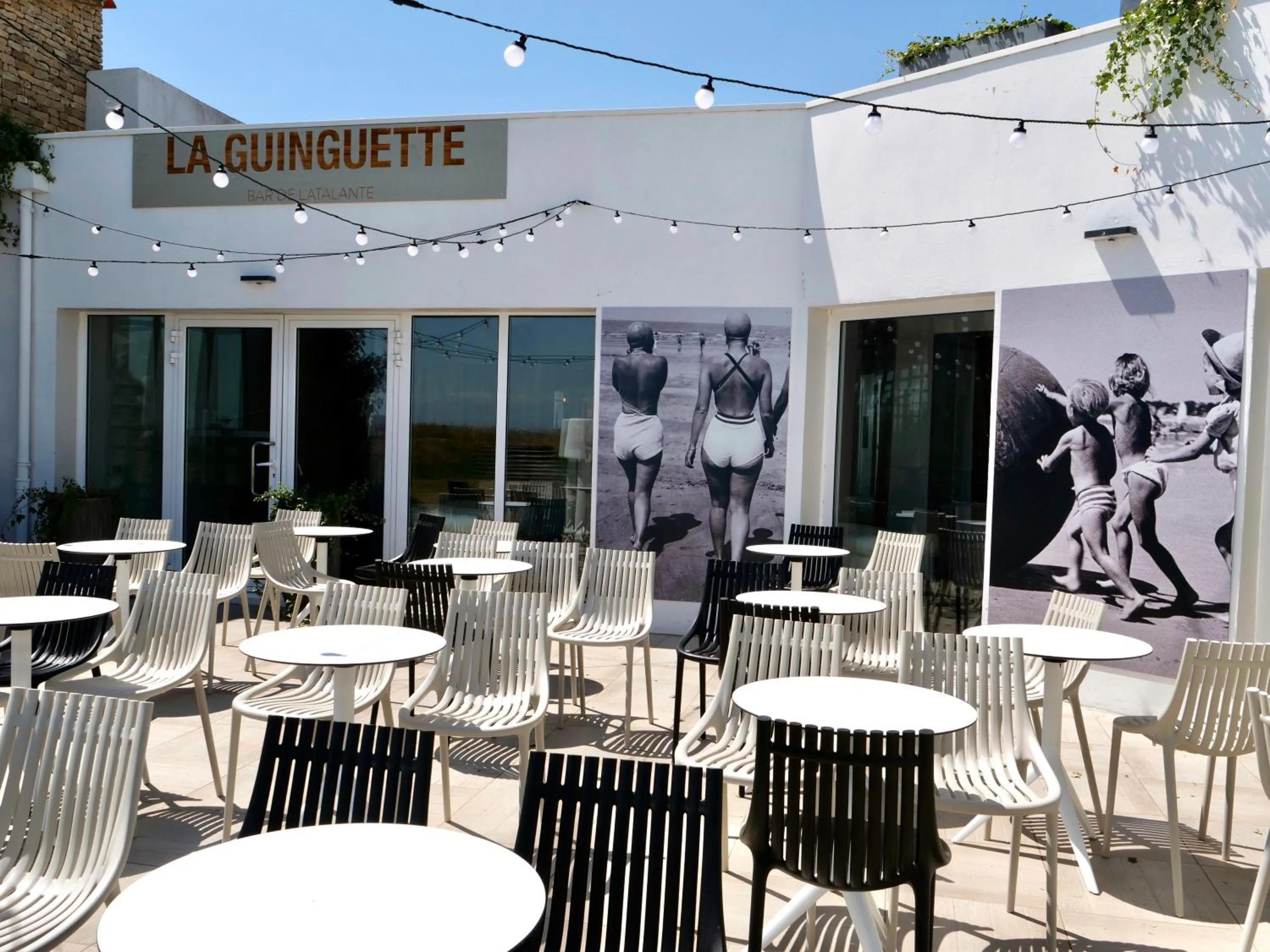 Patio in Hôtel Atalante - Relais Thalasso & Spa