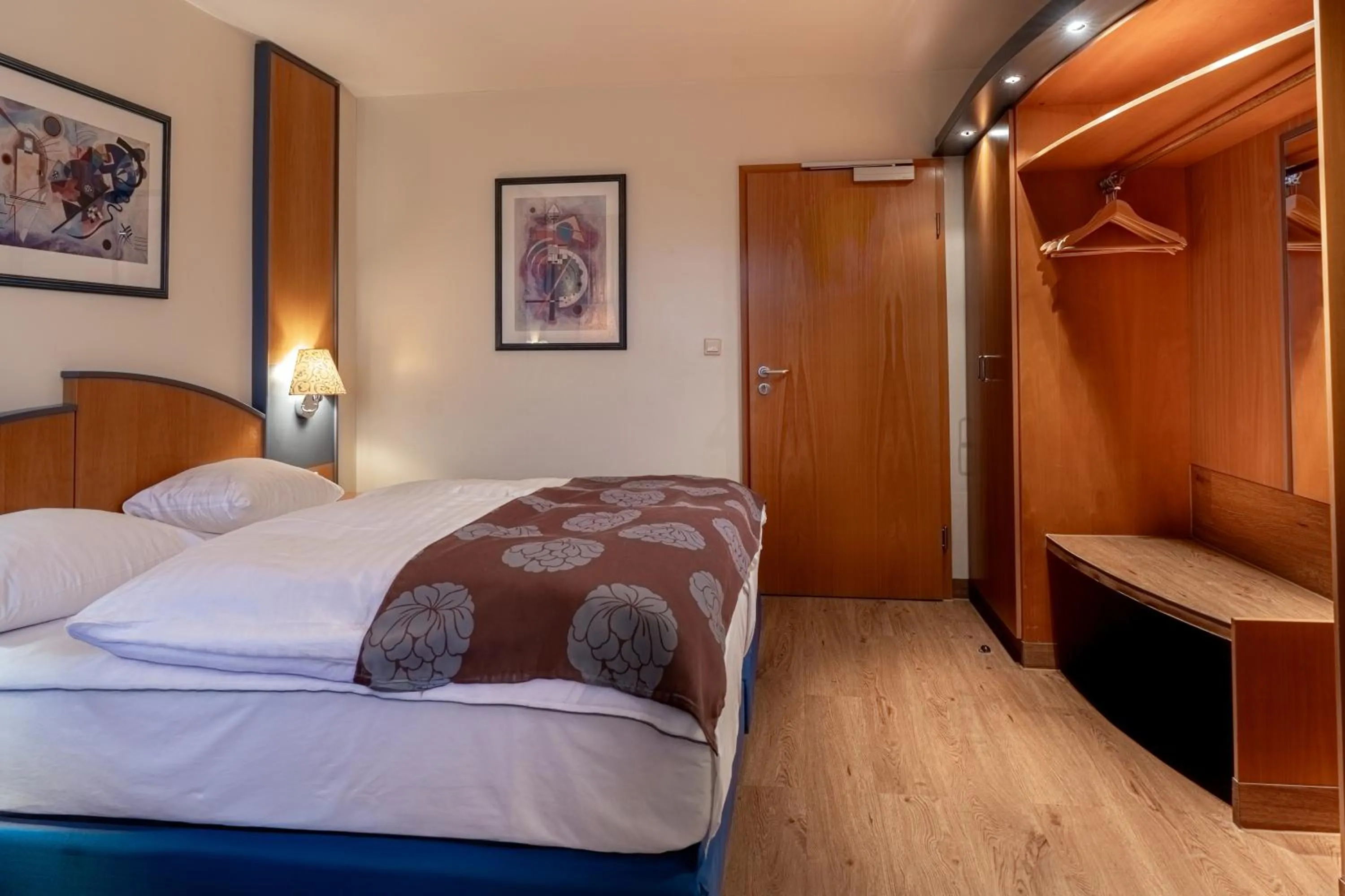 Photo of the whole room, Bed in Hotel Karl