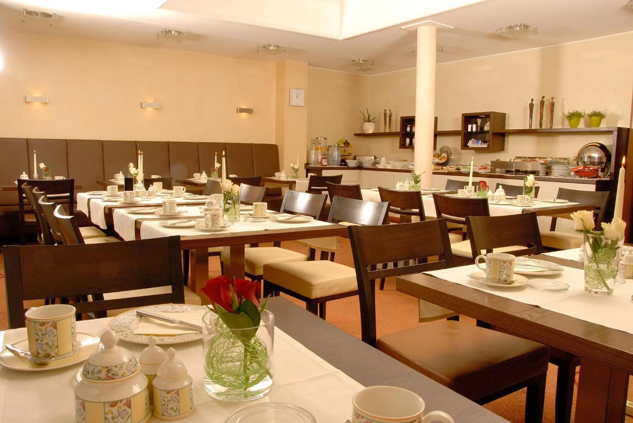 Restaurant/places to eat in Hotel Graf