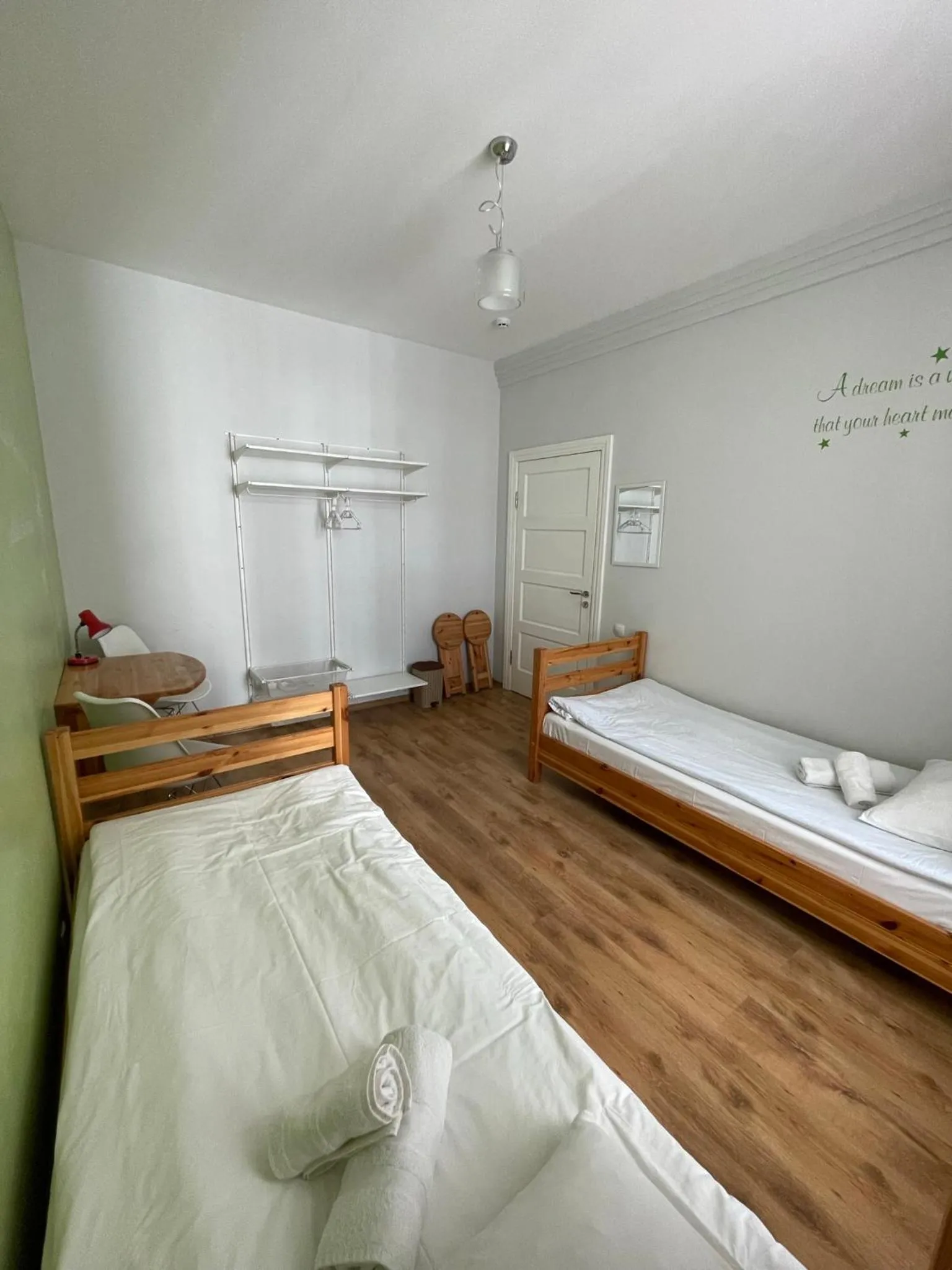 Bed in Orange Cat Rooms