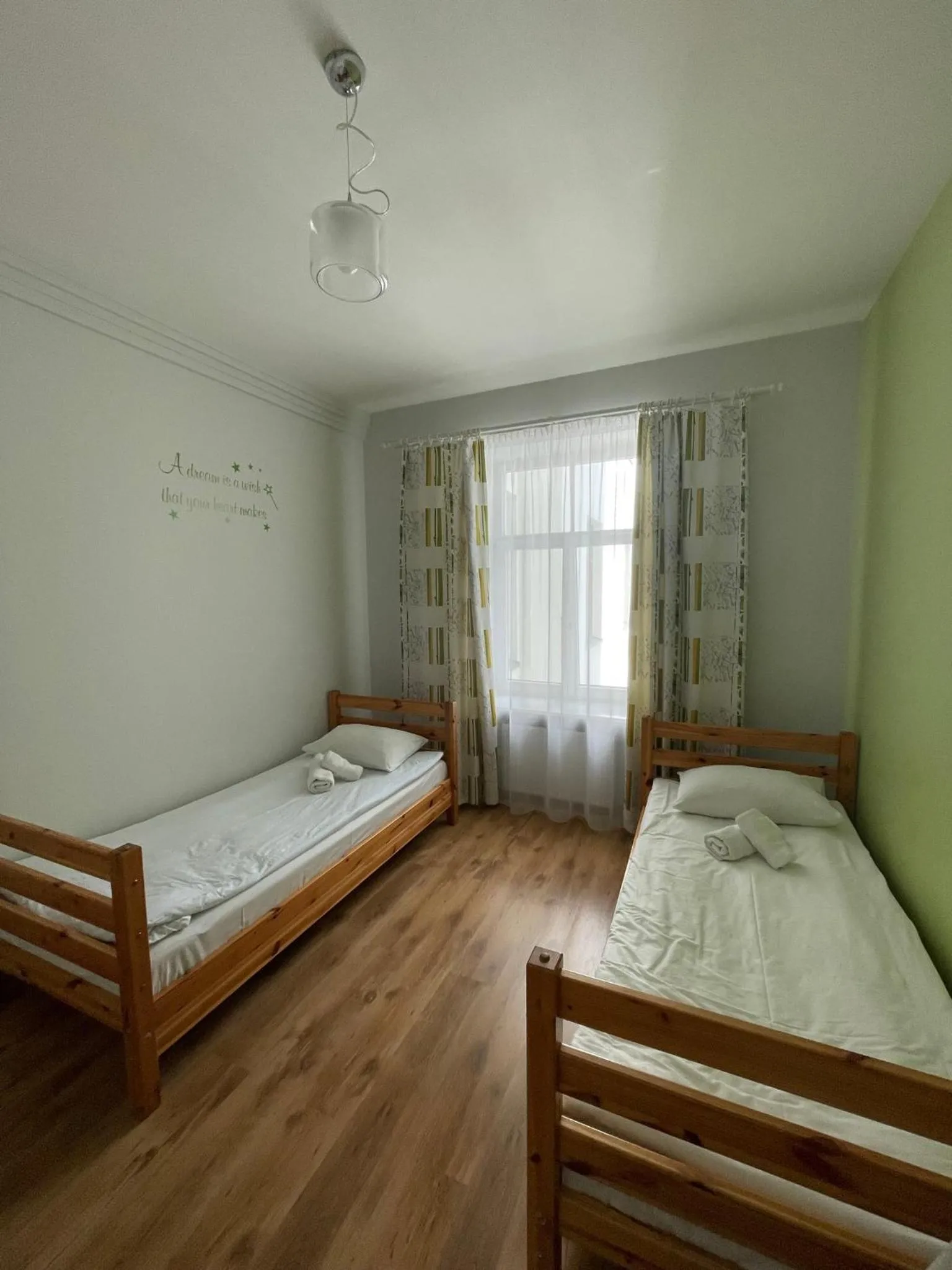 Bed in Orange Cat Rooms