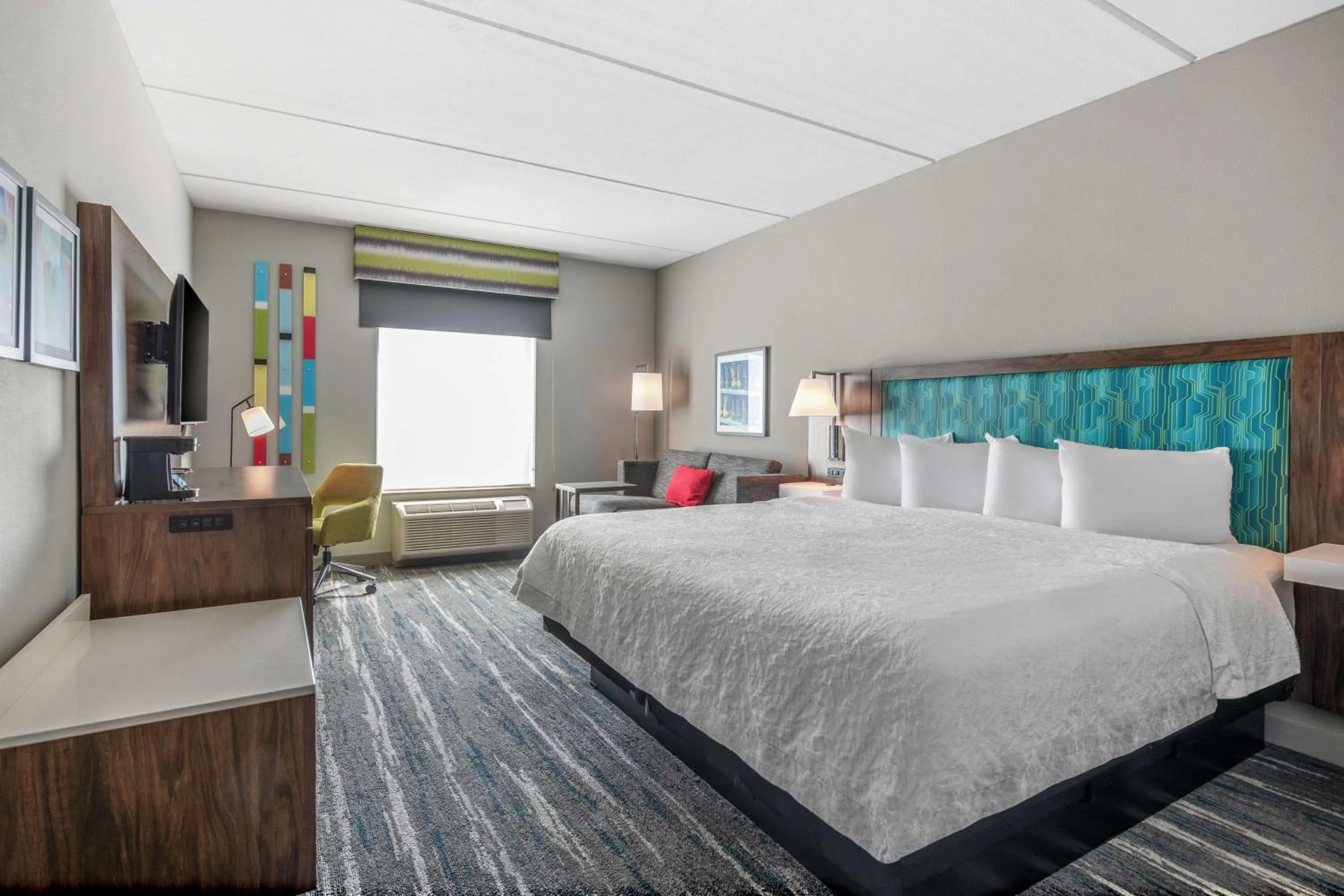 Living room, Bed in Hampton Inn & Suites Dallas-Allen