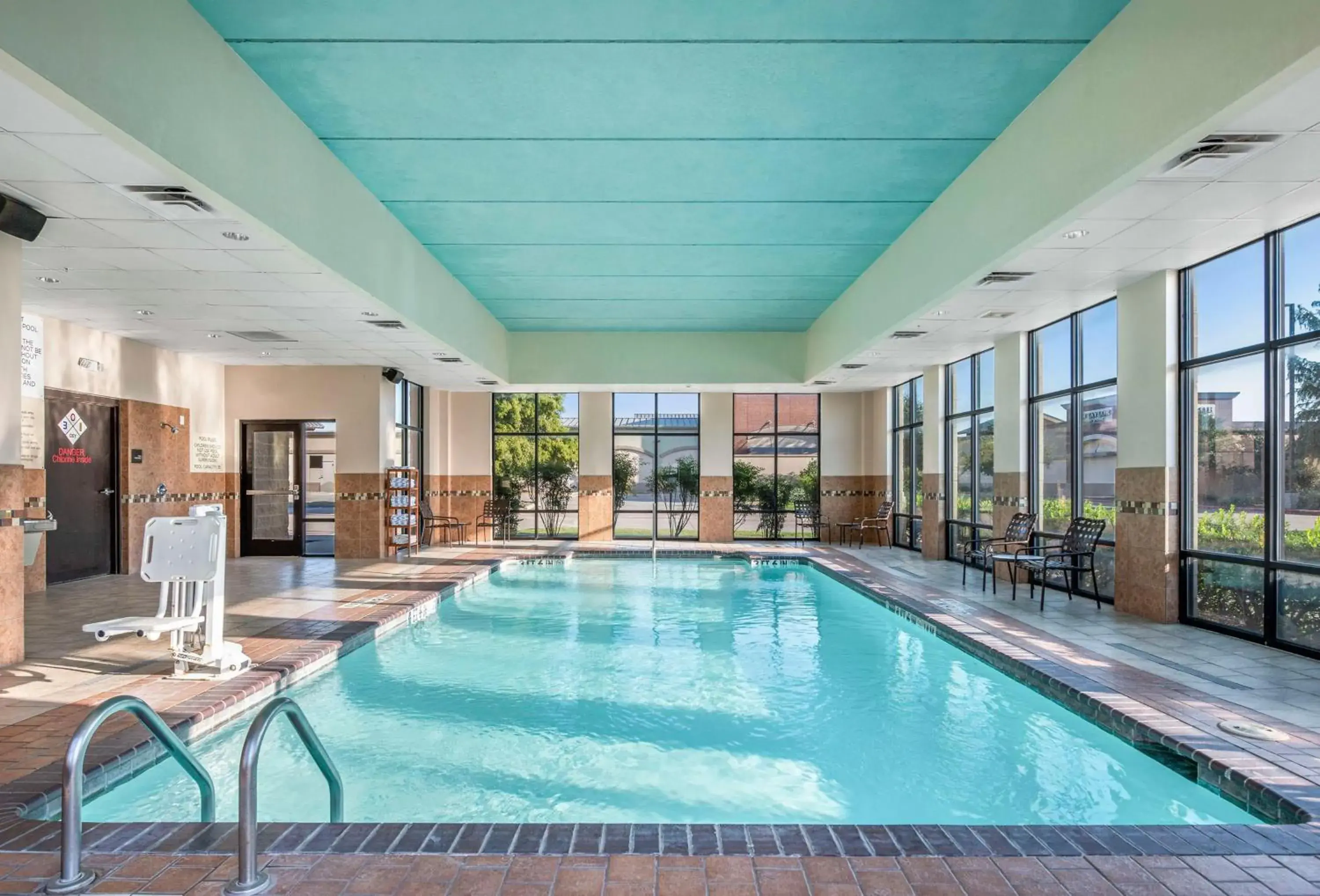 Pool view in Hampton Inn & Suites Dallas-Allen Pool view in Hampton Inn & Suites Dallas-Allen