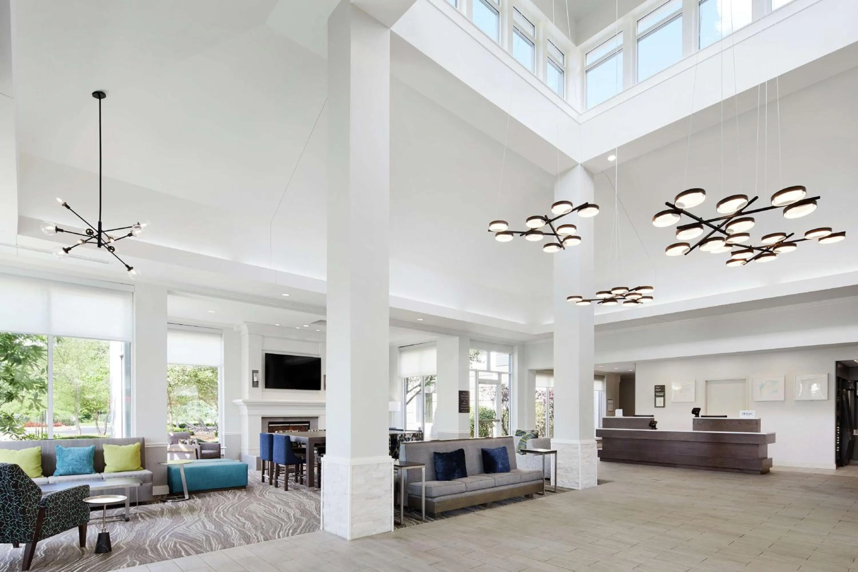 Lobby or reception in Hilton Garden Inn Cincinnati Northeast