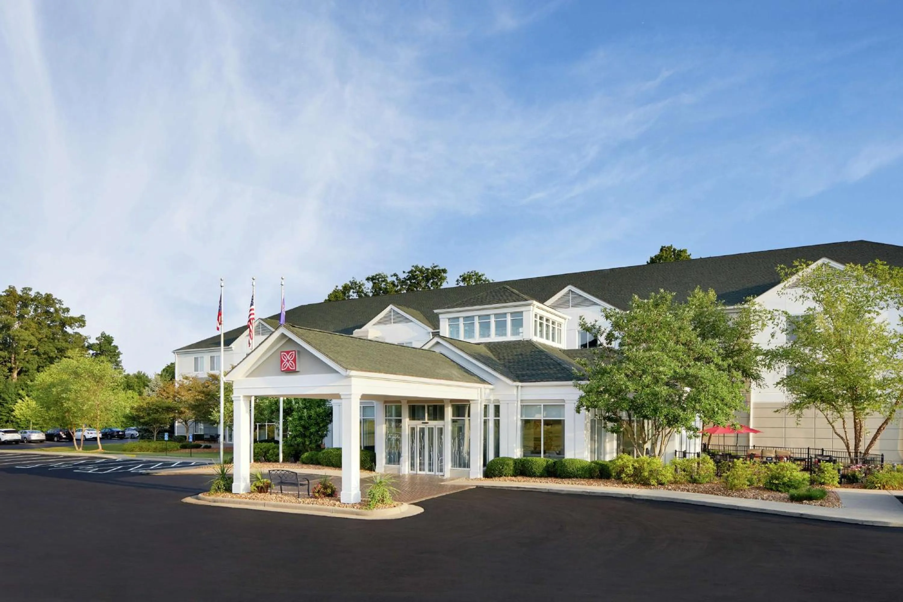 Property building in Hilton Garden Inn Cincinnati Northeast