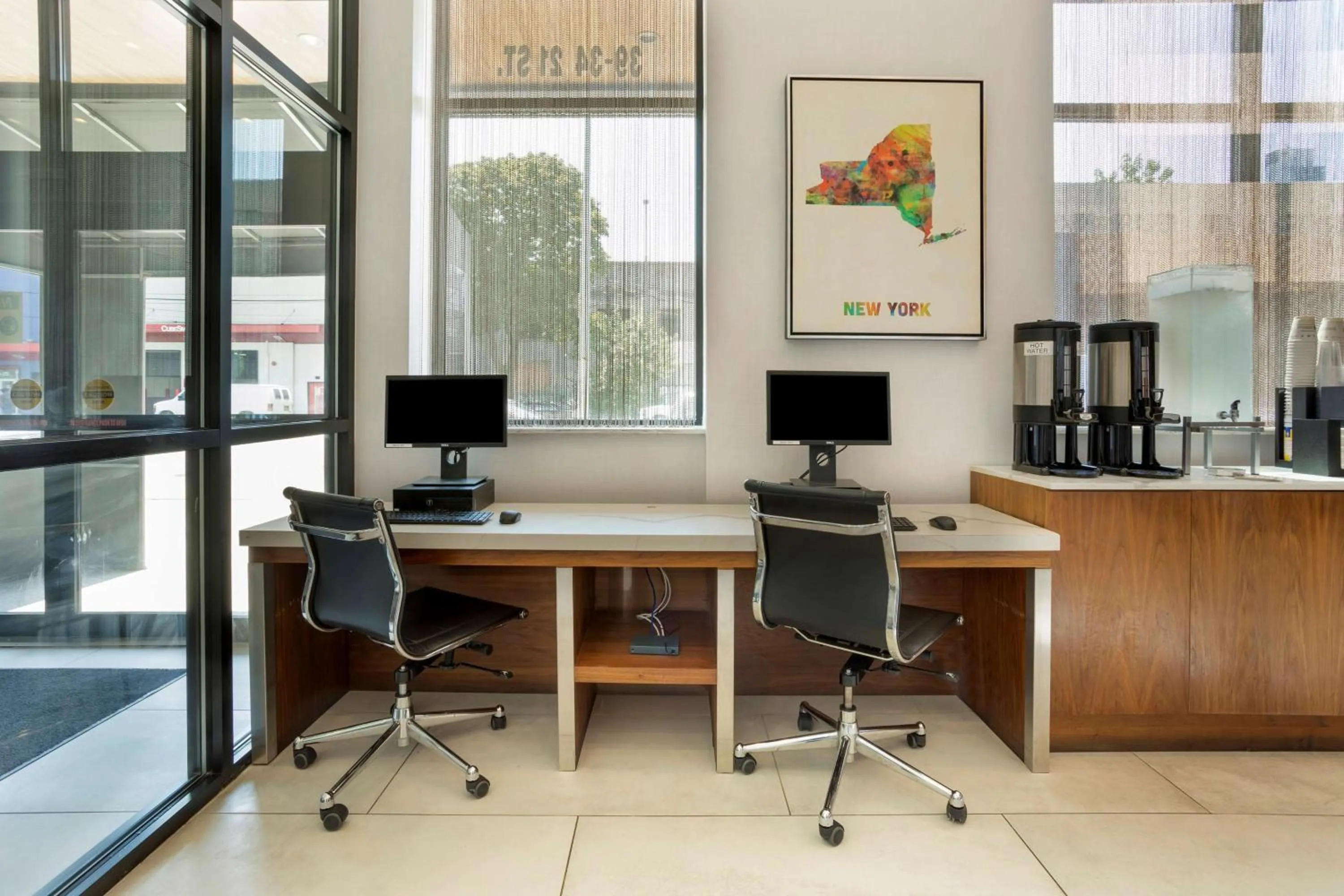 Business facilities in Best Western Plus Plaza Hotel