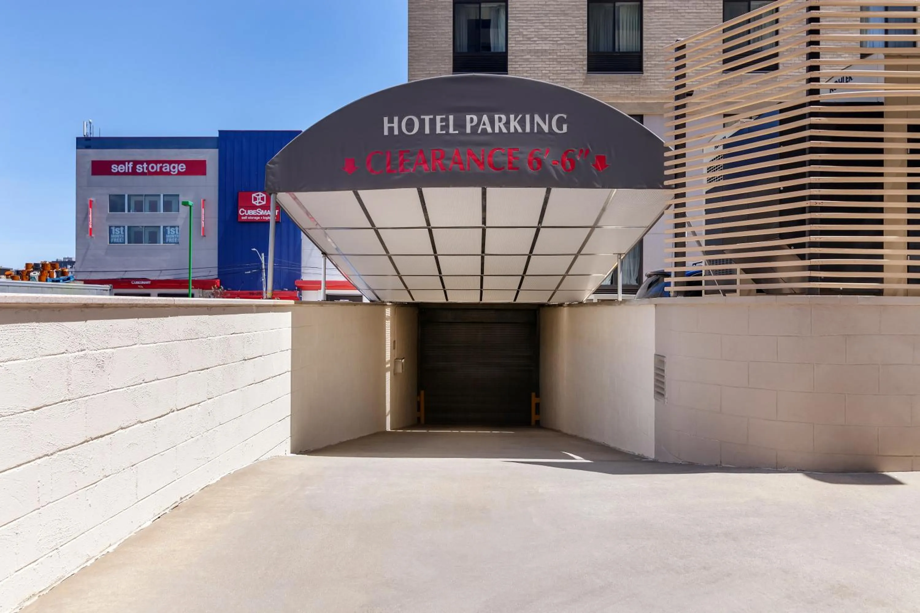 Area and facilities, Property Building in Best Western Plus Plaza Hotel