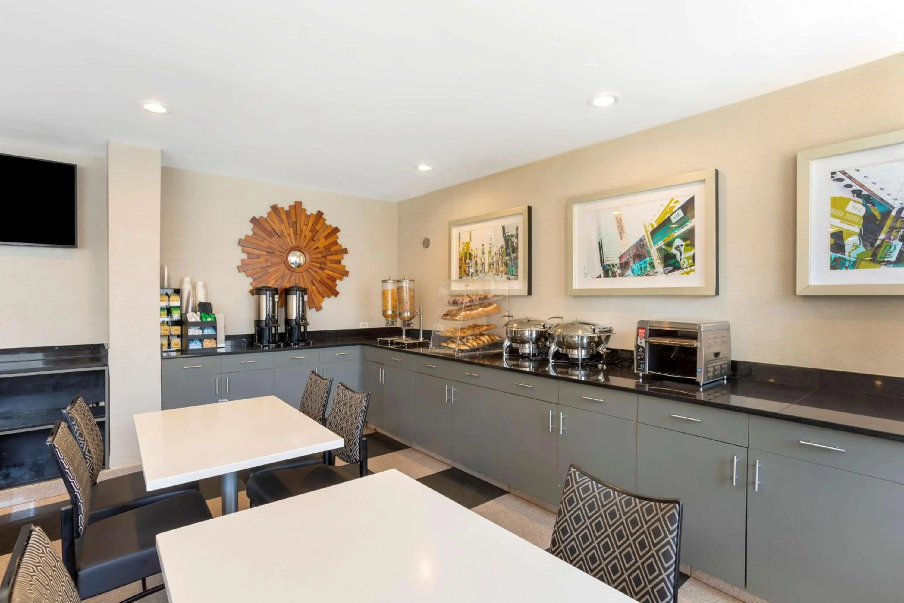 Breakfast in Best Western Plus Plaza Hotel