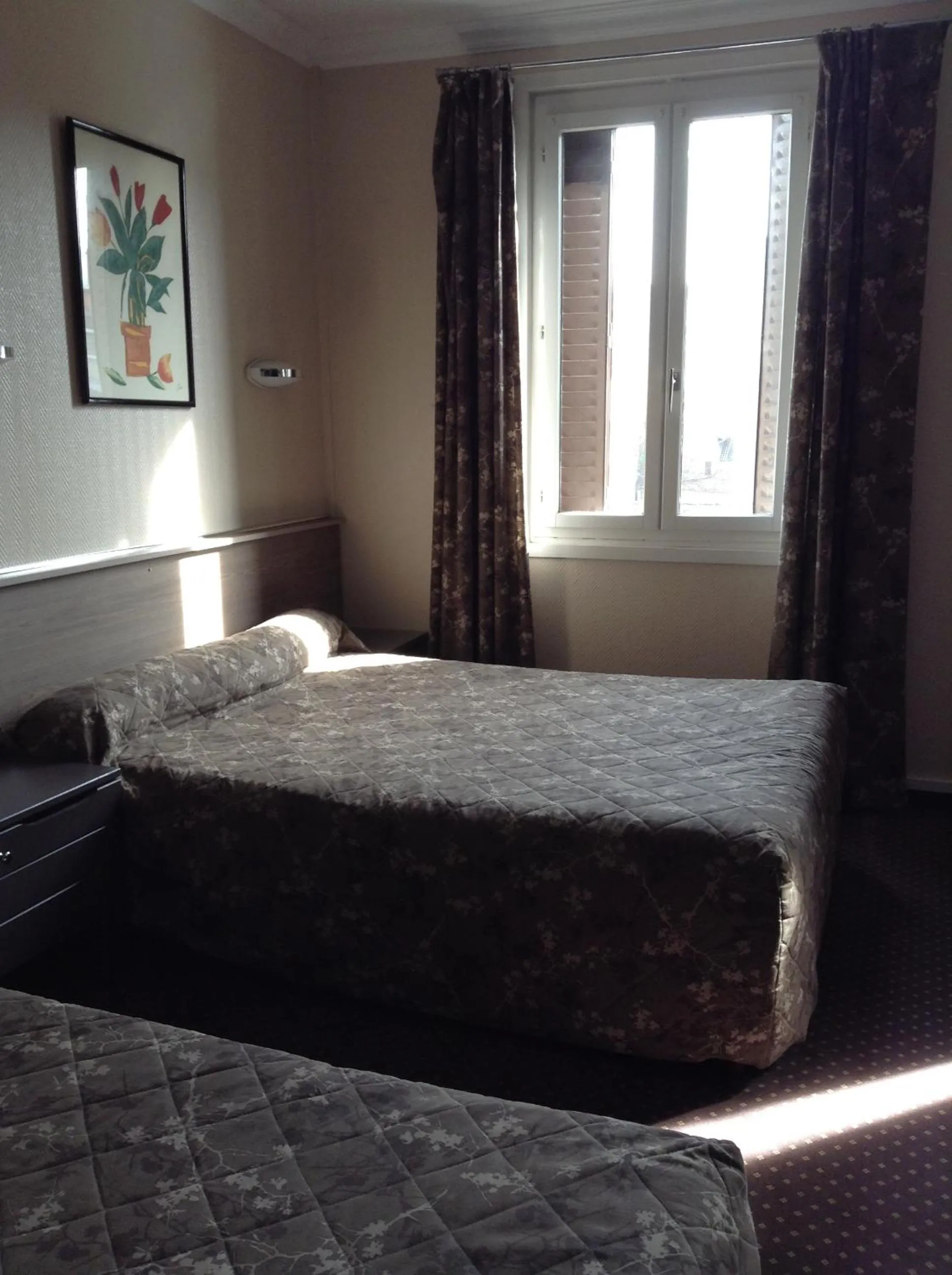 Photo of the whole room, Bed in Hôtel Du Stade