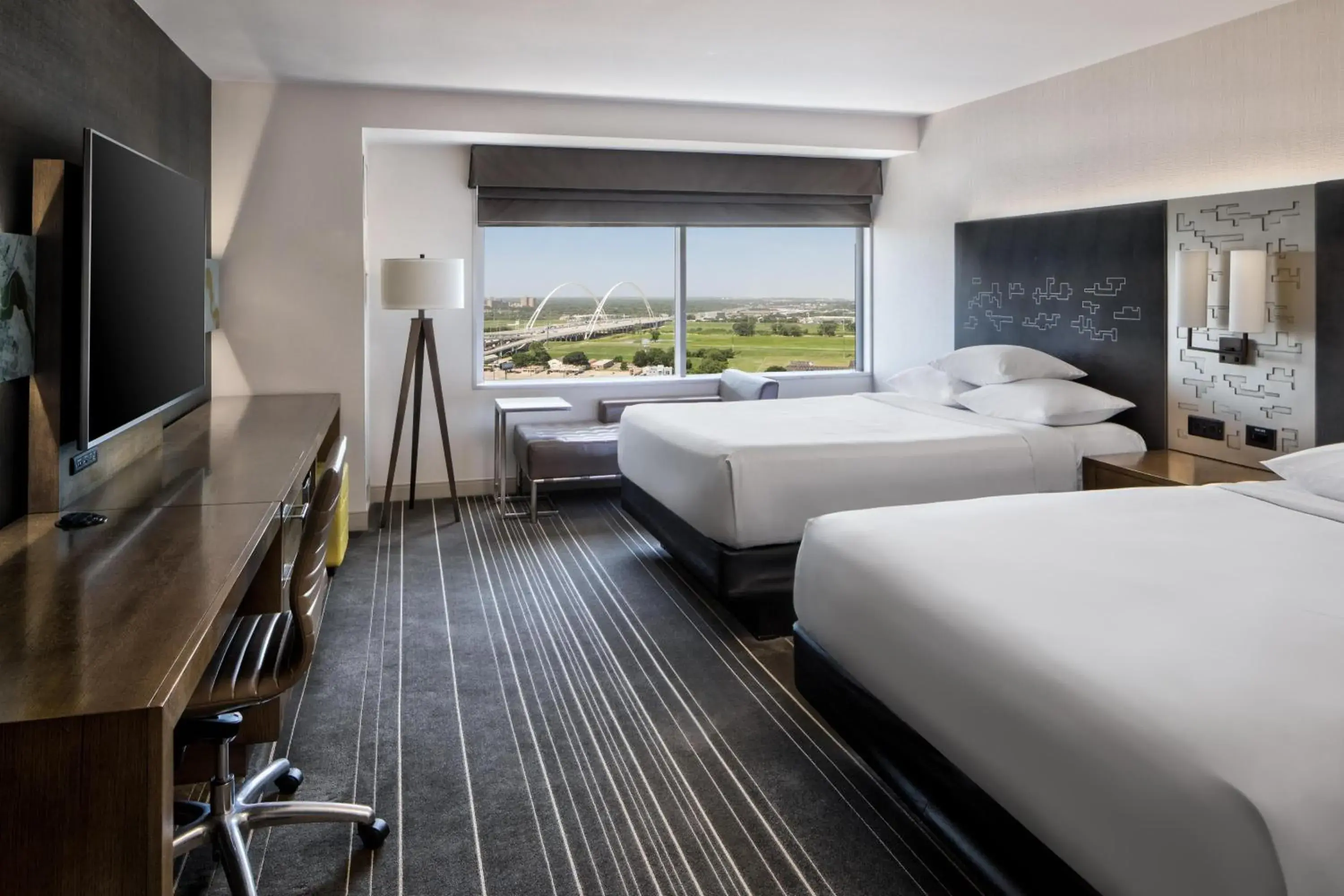 Bedroom, Bed in Hyatt Regency Dallas Bedroom, Bed in Hyatt Regency Dallas