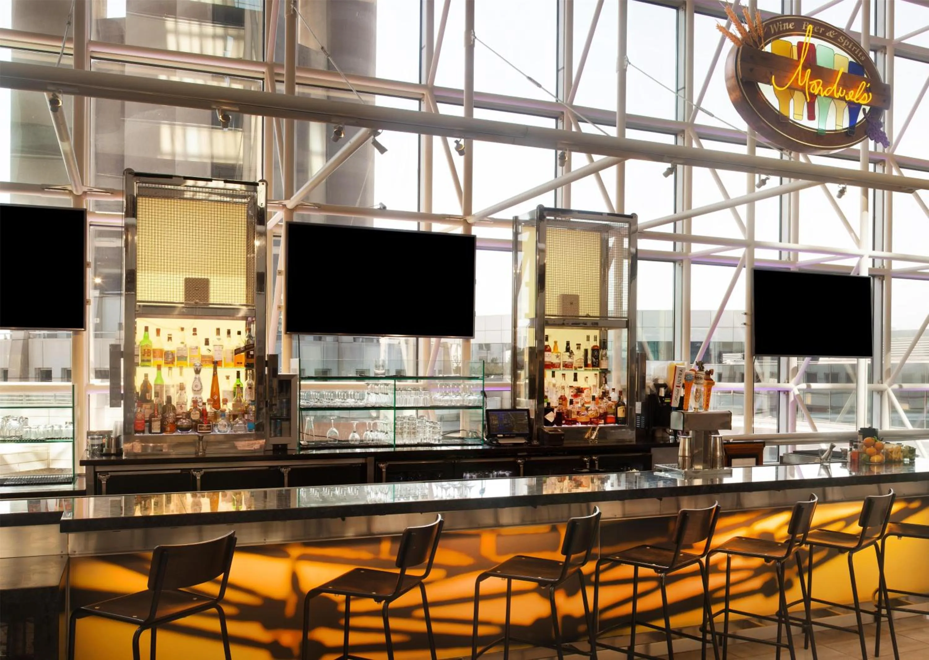 Lounge or bar in Hyatt Regency Dallas
