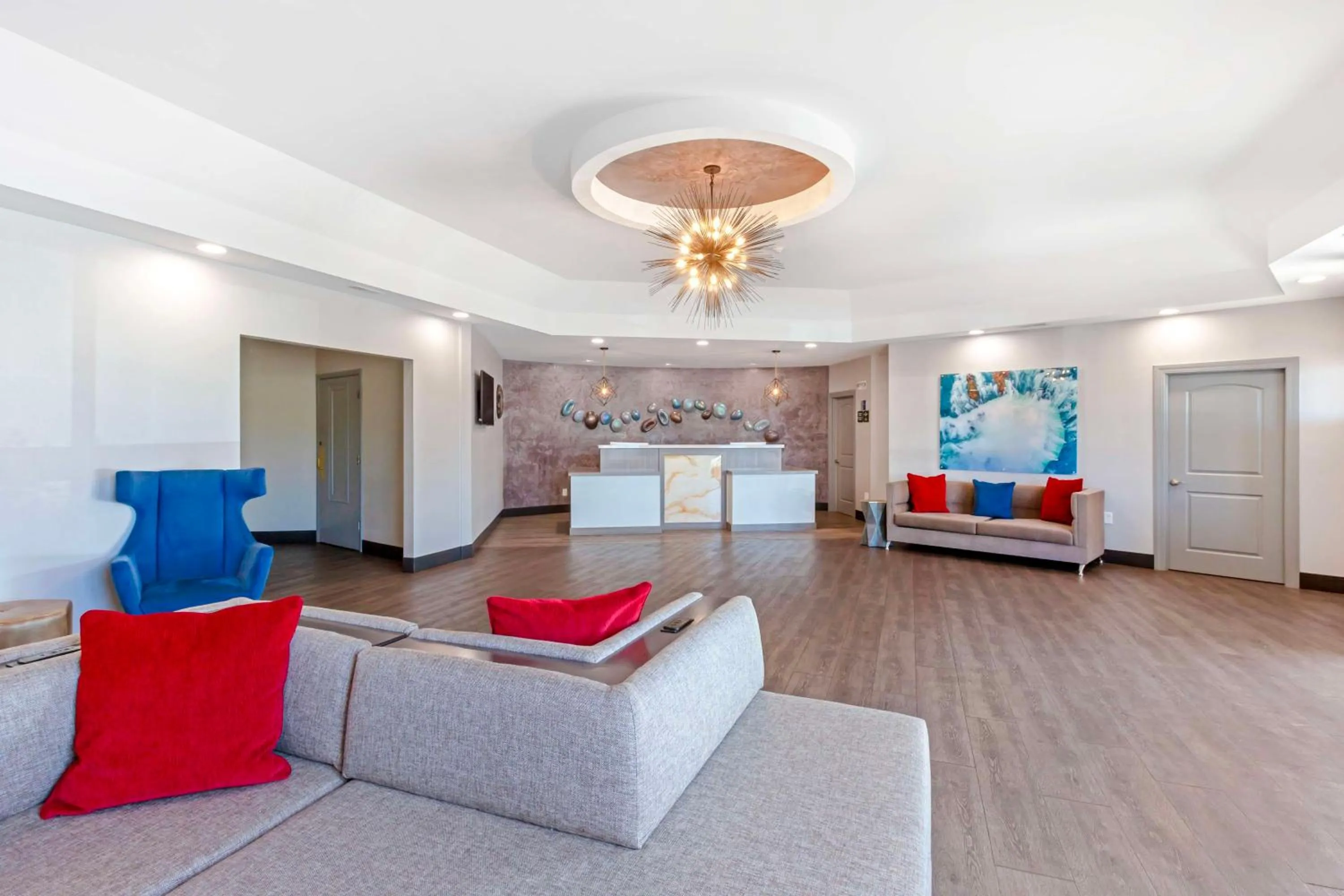 Lobby or reception in Best Western Summit Inn