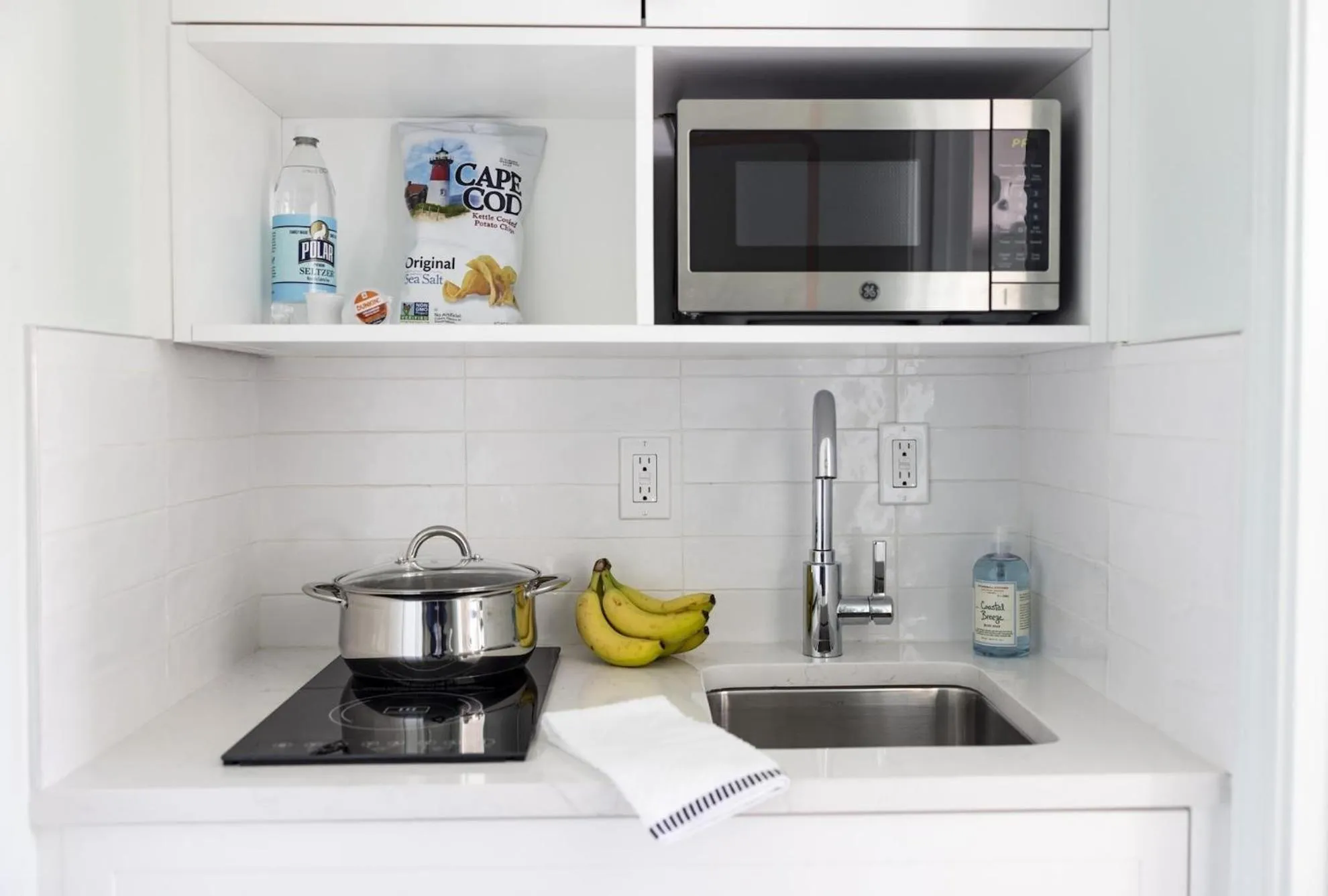 Kitchen or kitchenette in Riviera Beach Resort