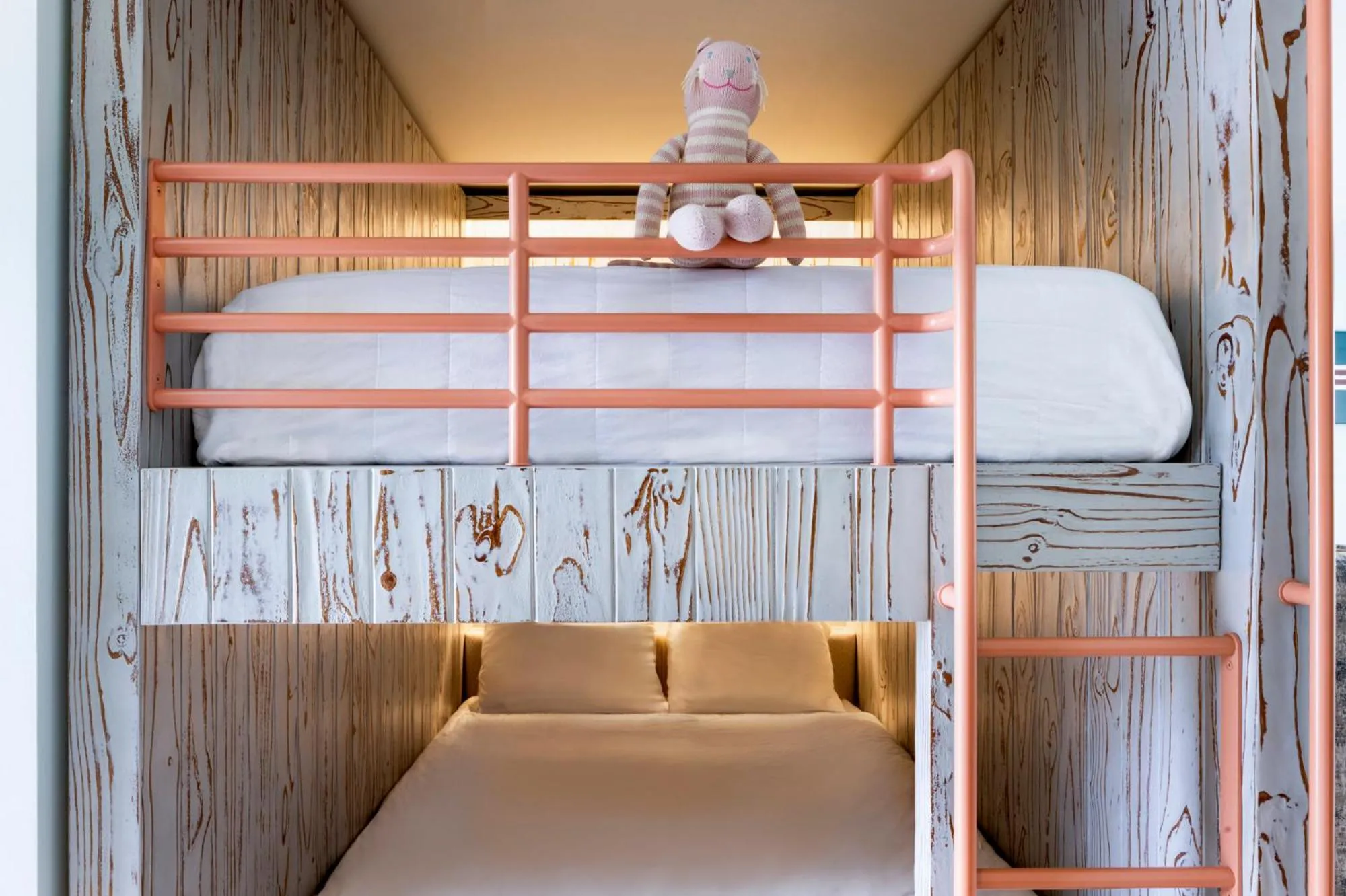 bunk bed, Bed in Riviera Beach Resort