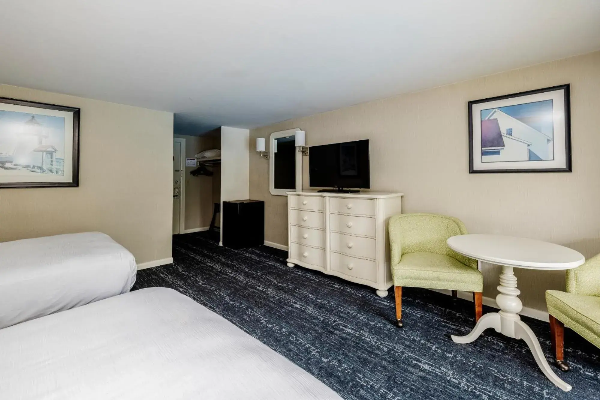 Bedroom, Bed in Blue Rock Resort Bedroom, Bed in Blue Rock Resort