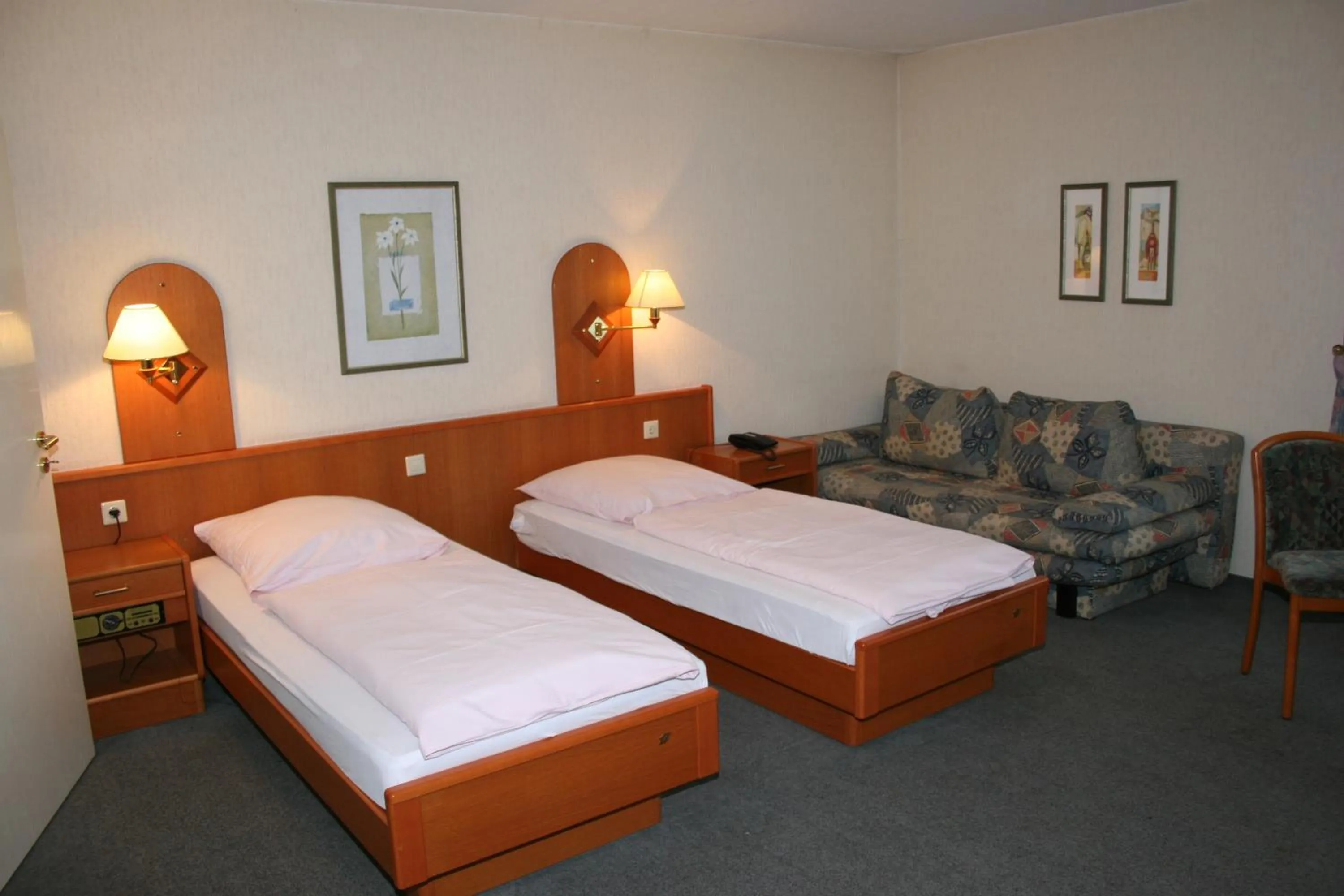 Bedroom, Bed in Akzent Hotel Hubertus