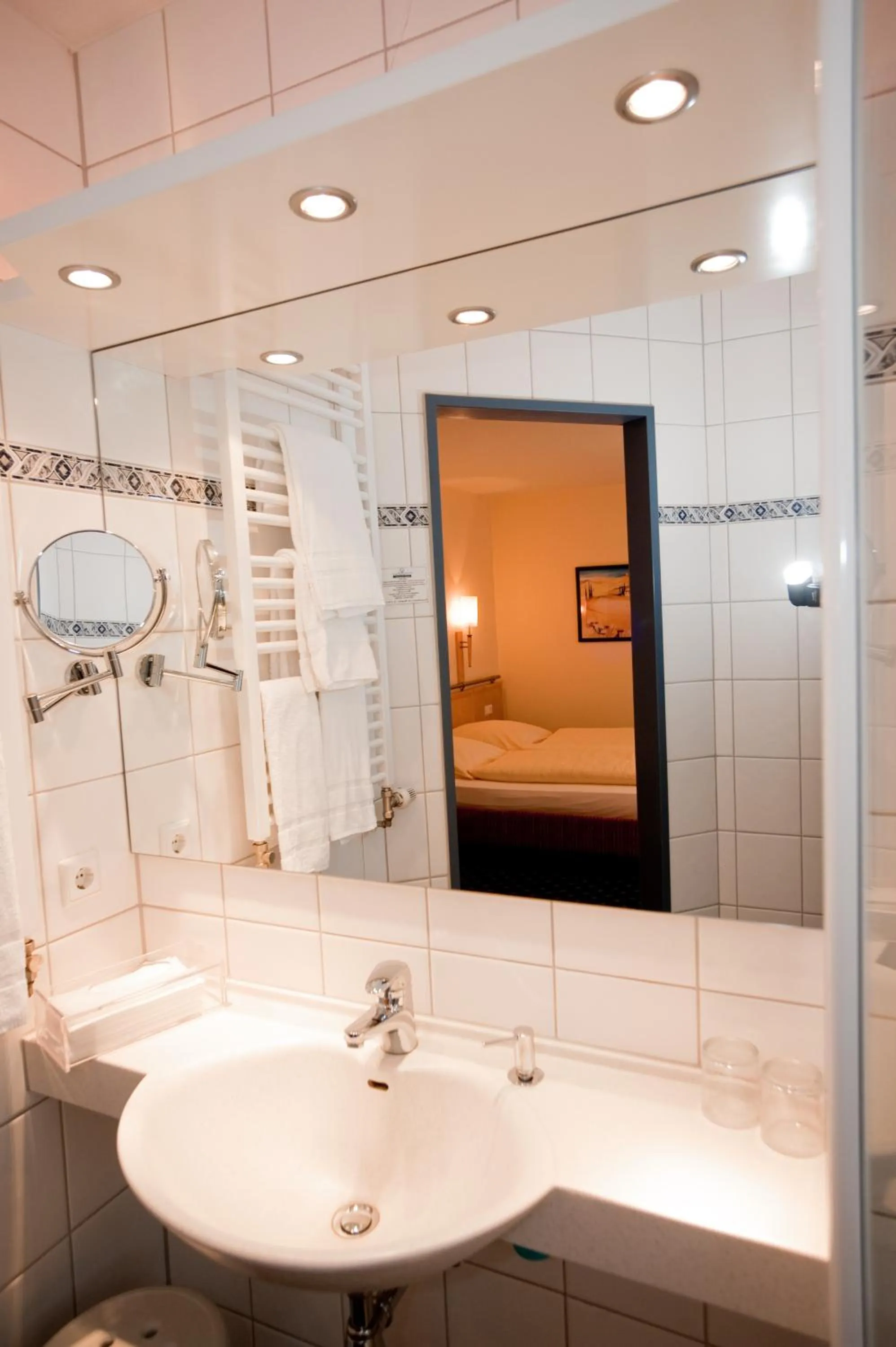 Bathroom in Akzent Hotel Hubertus